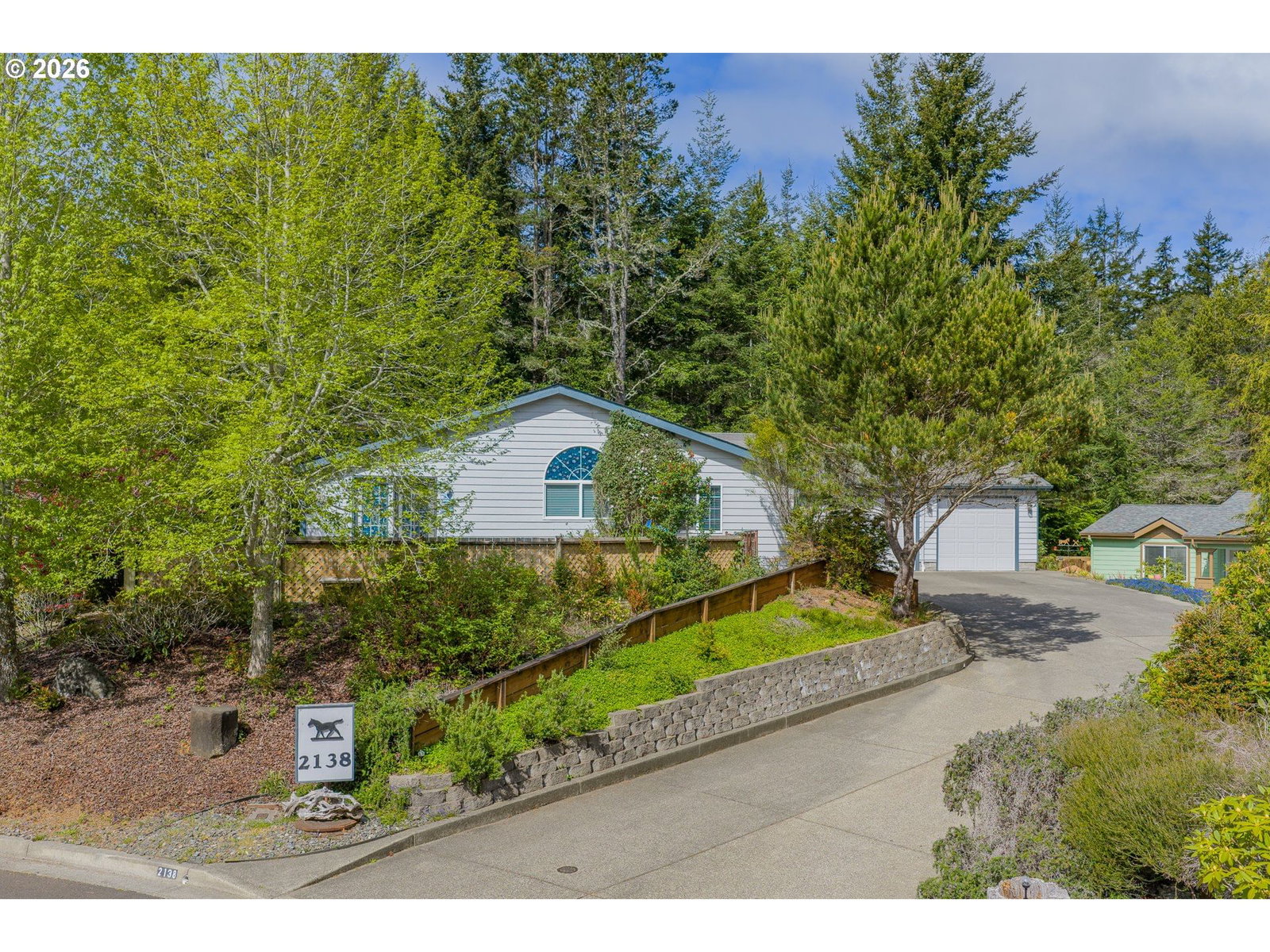 Primary listing photo, 2138 LYNNE DR, North Bend, OR, 97459