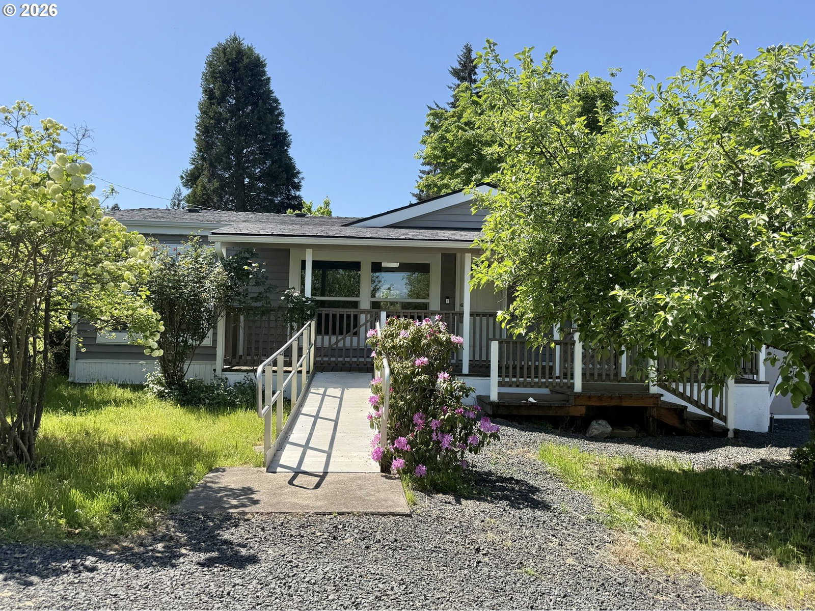 Listing photo 1 of 1