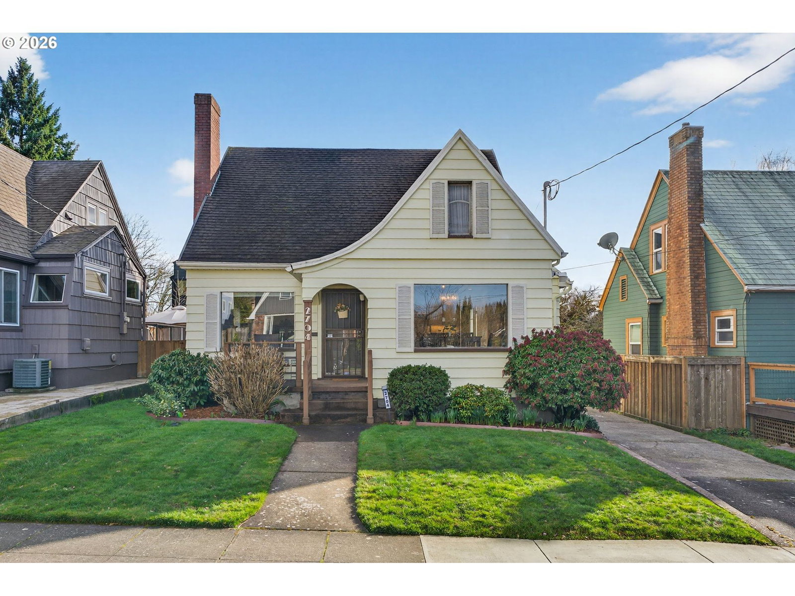 Primary listing photo, 2704 SE HARRISON ST, Portland, OR, 97214