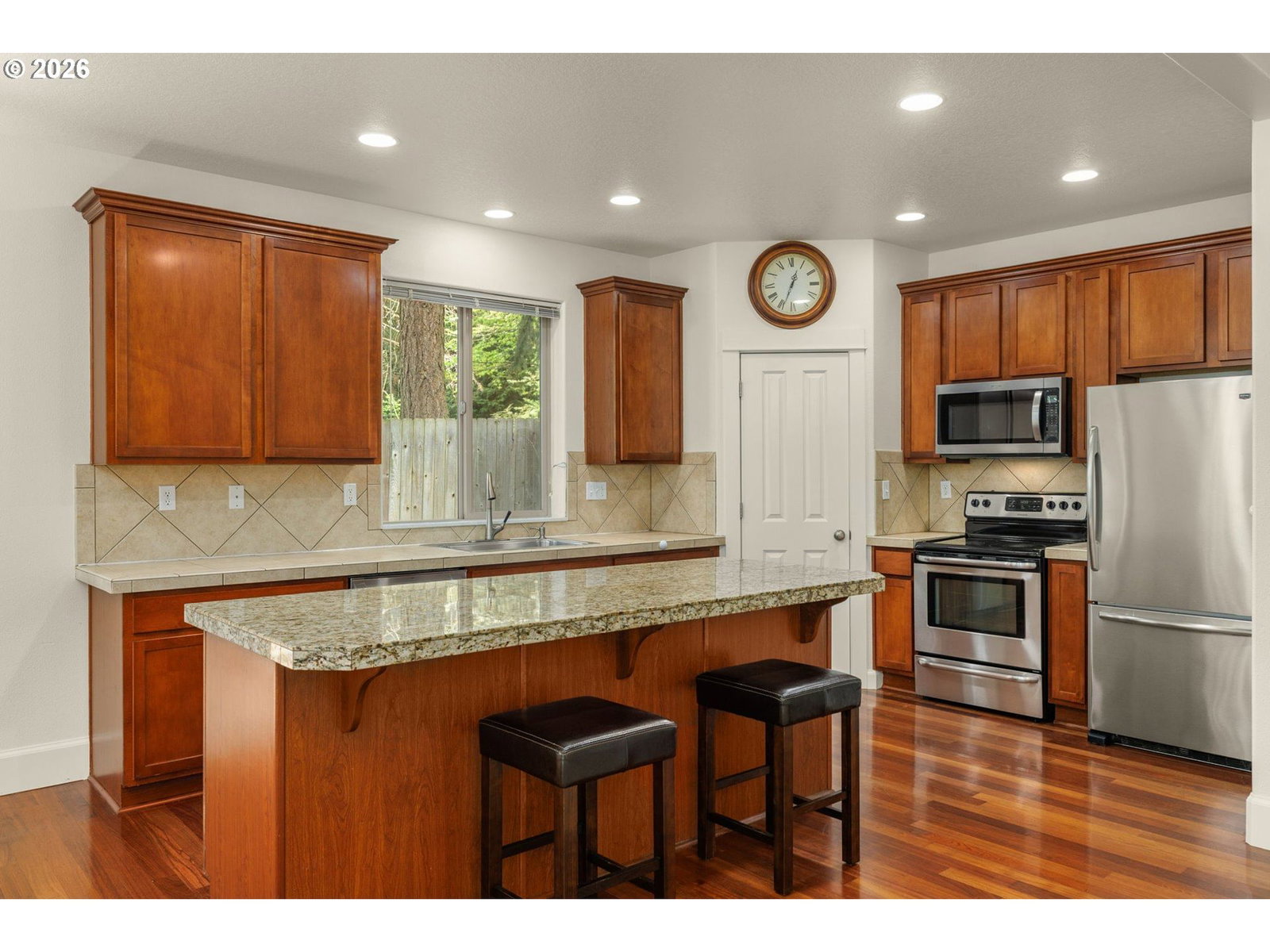 Listing photo 5 of 41, 5931 NW LARK MEADOW TER, Portland, OR, 97229
