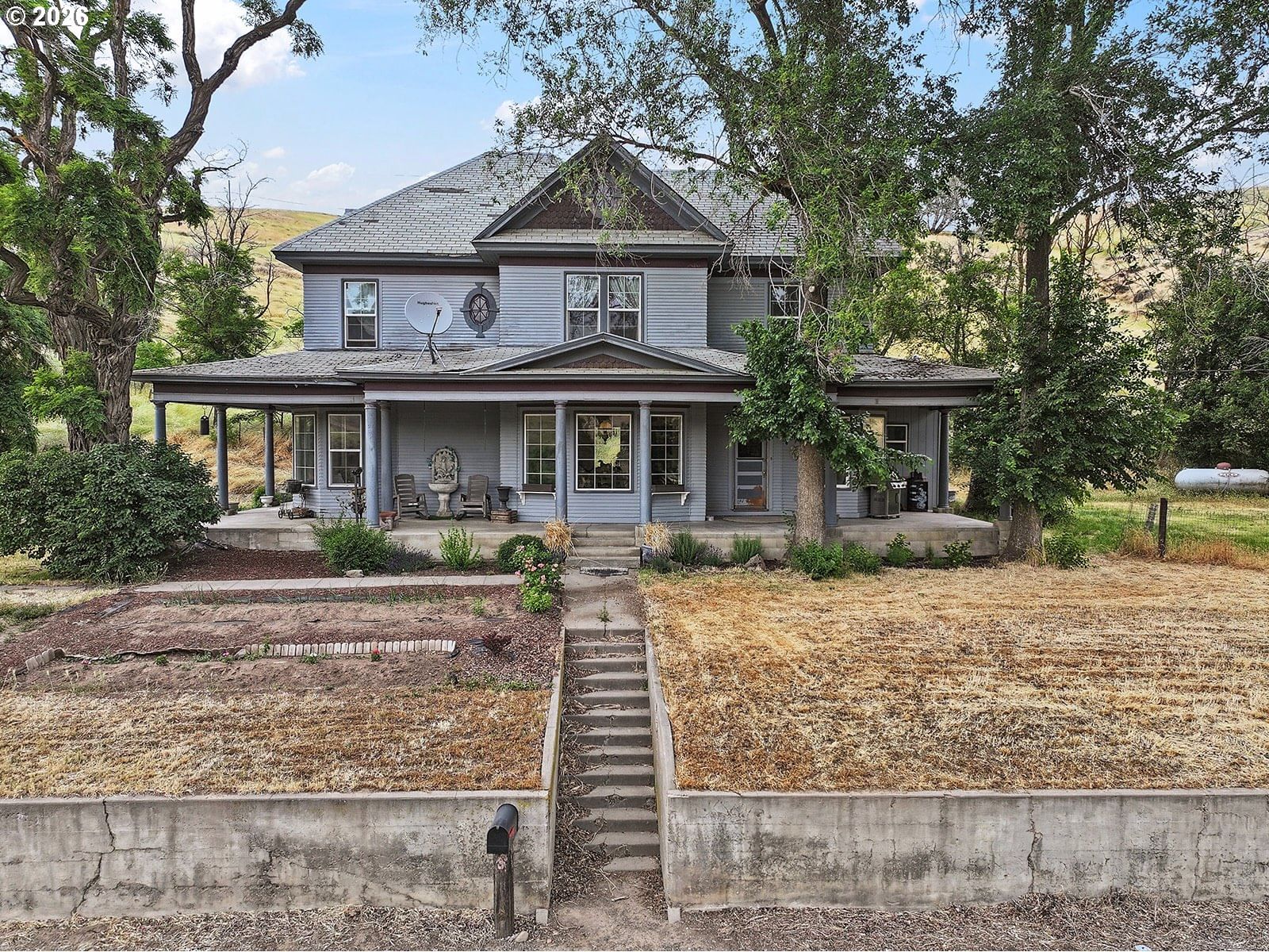 Listing photo 1 of 6