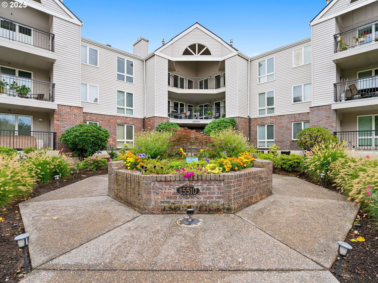 Primary listing photo, 15510 NE KNOTT ST #25, Portland, OR, 97230