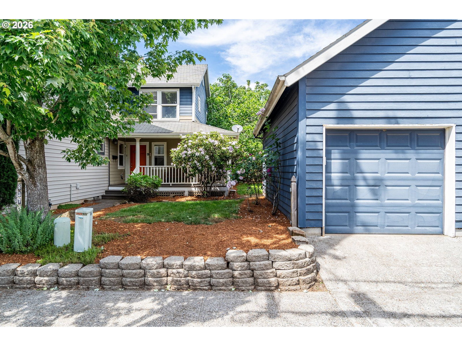 Primary listing photo, 837 NE ROSELAWN ST, Portland, OR, 97211