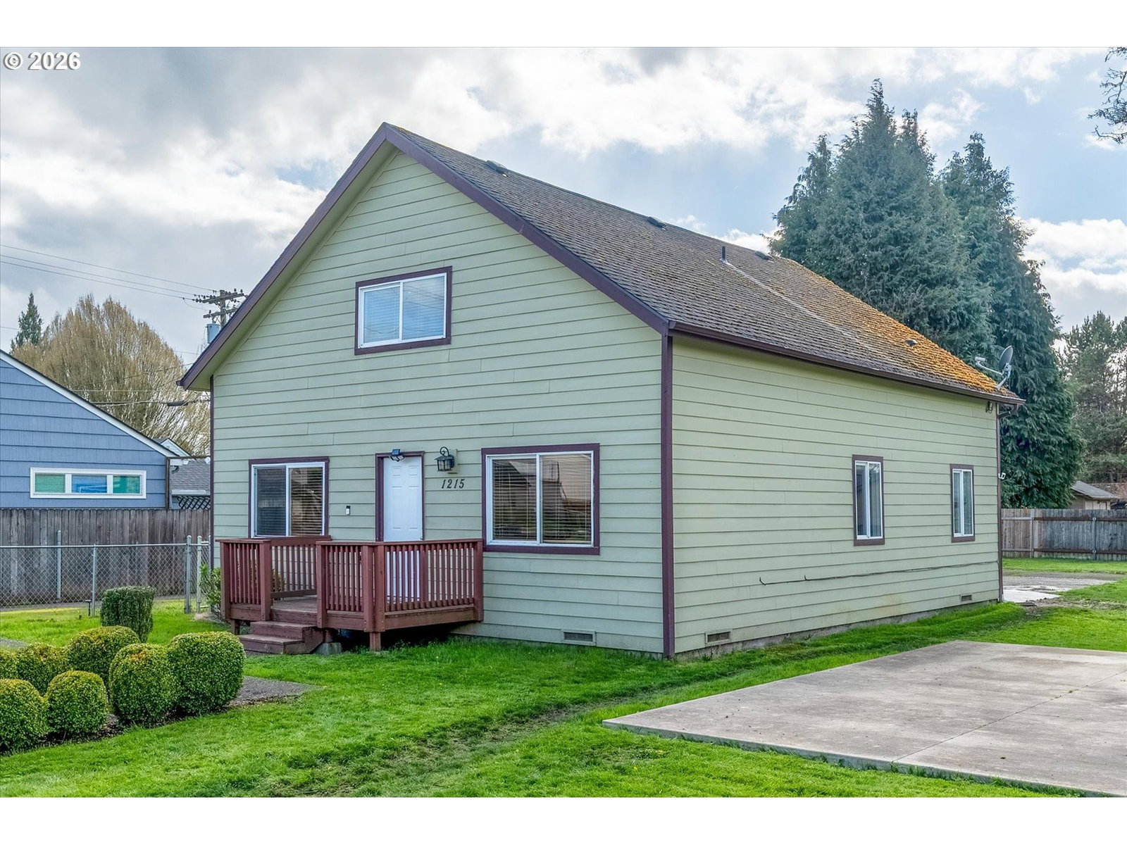 Primary listing photo, 1215 30TH AVE, Longview, WA, 98632