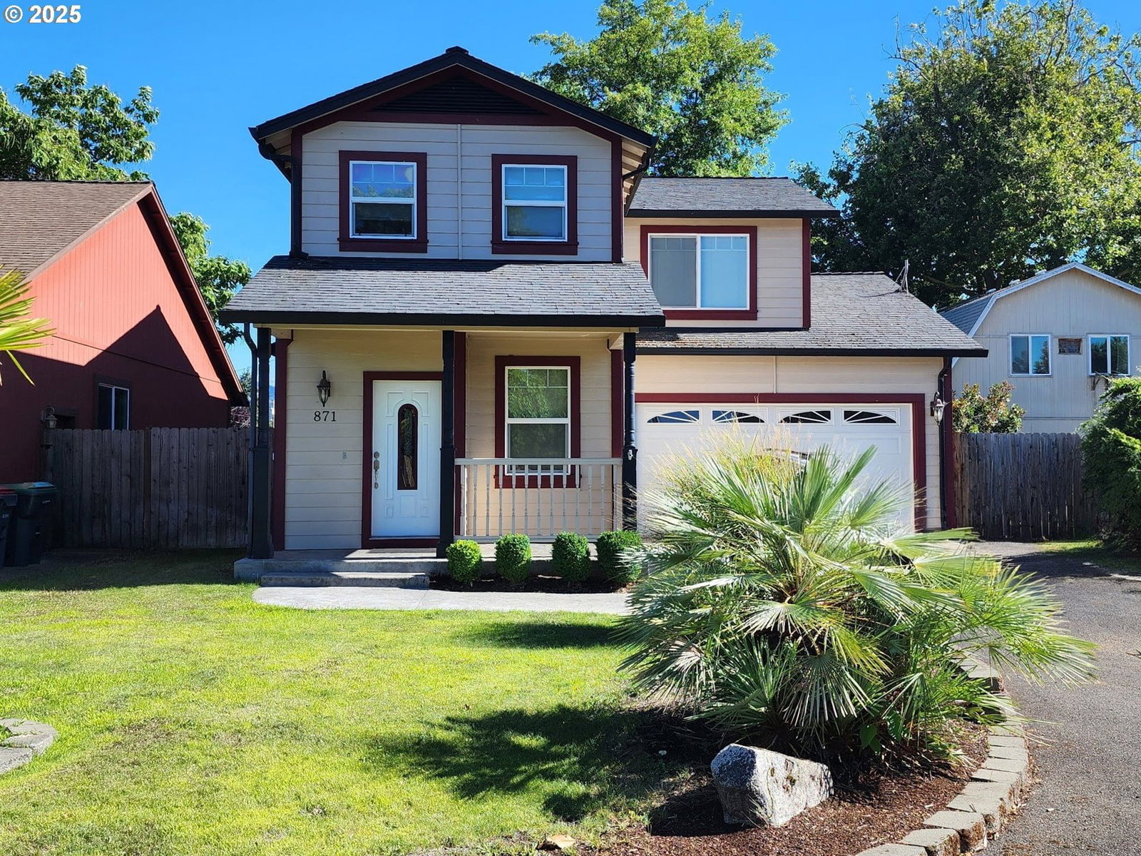 Primary listing photo, 871 MARSHALL AVE, Medford, OR, 97501