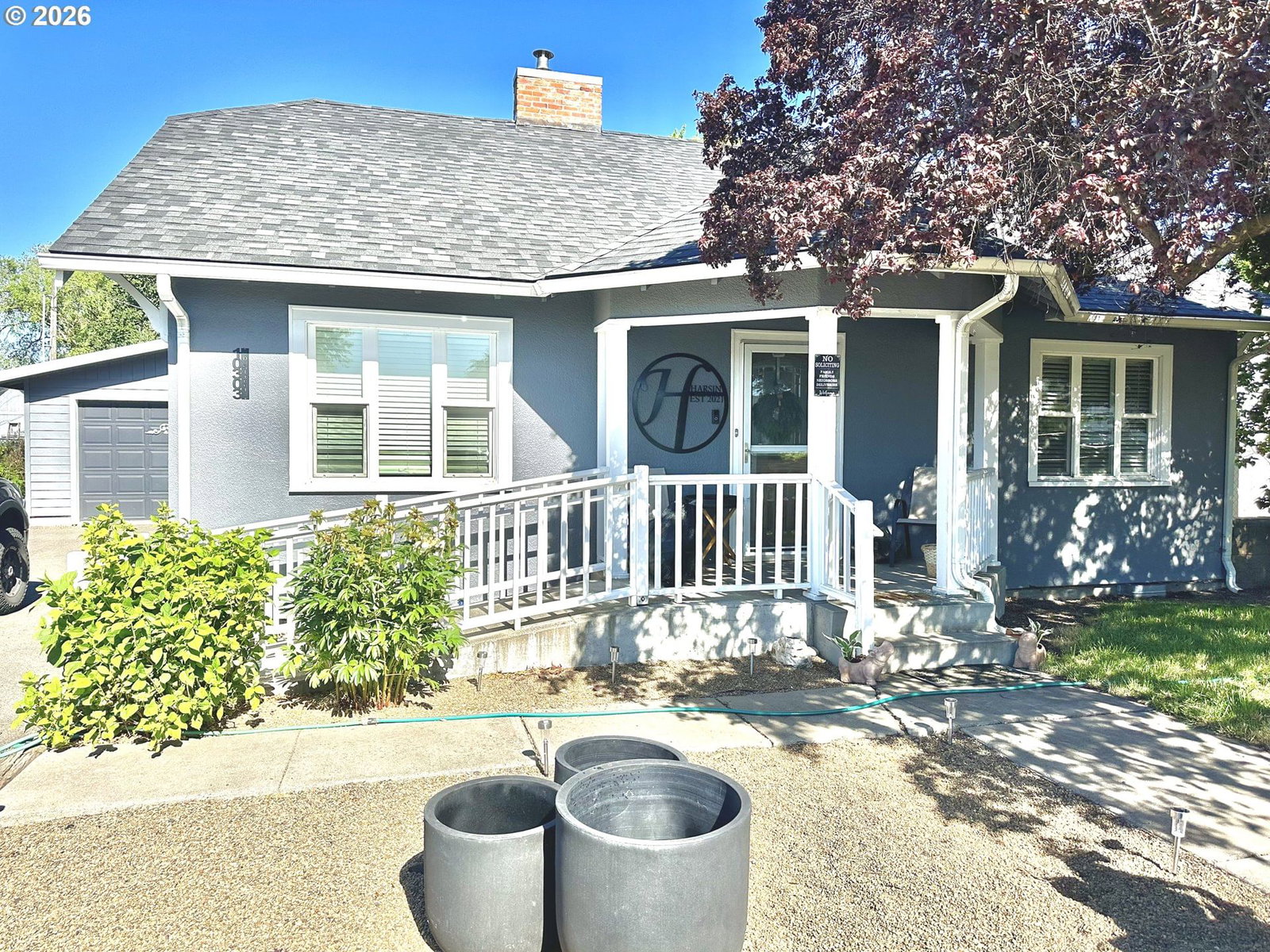Listing photo 1 of 6