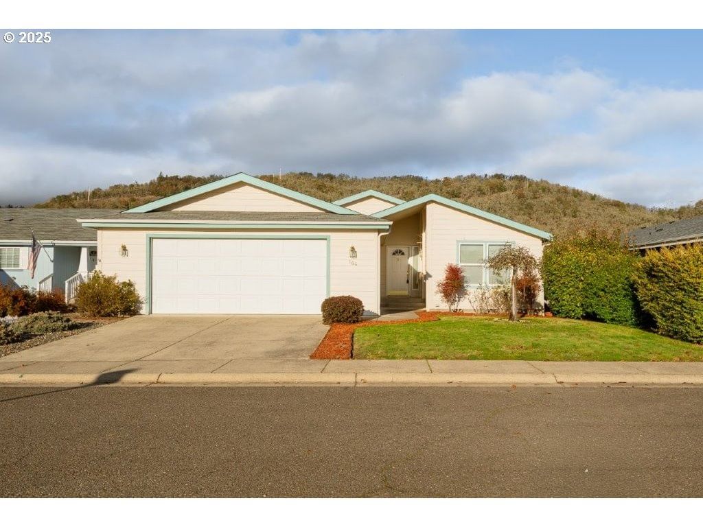 Primary listing photo, 164 Jacob Hale WAY, Roseburg, OR, 97471