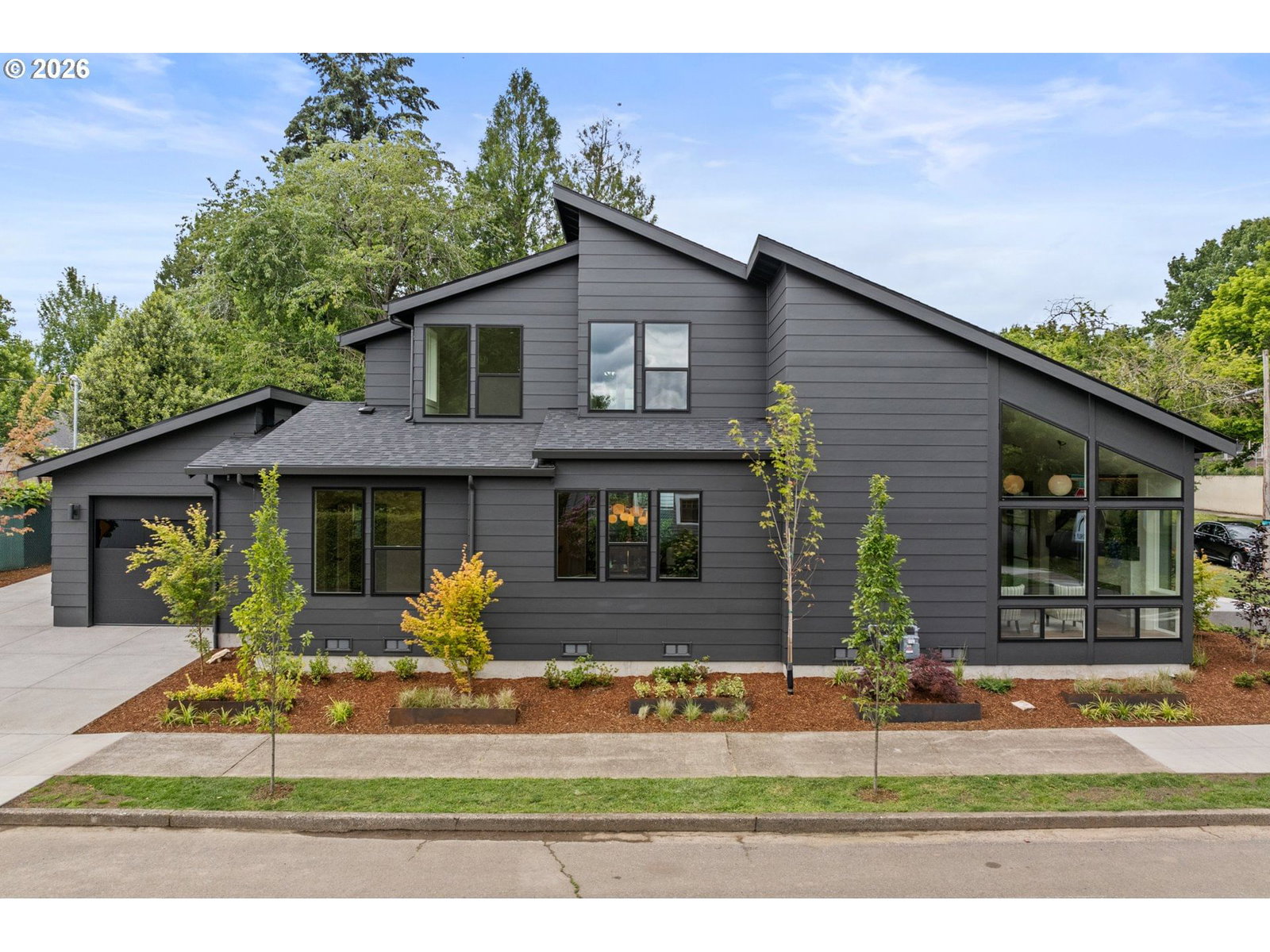4011 NE 17th AVE