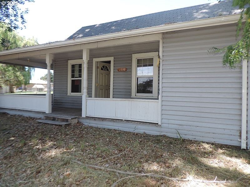 Primary listing photo, 314 NW SECOND ST, Grass Valley, OR, 97029