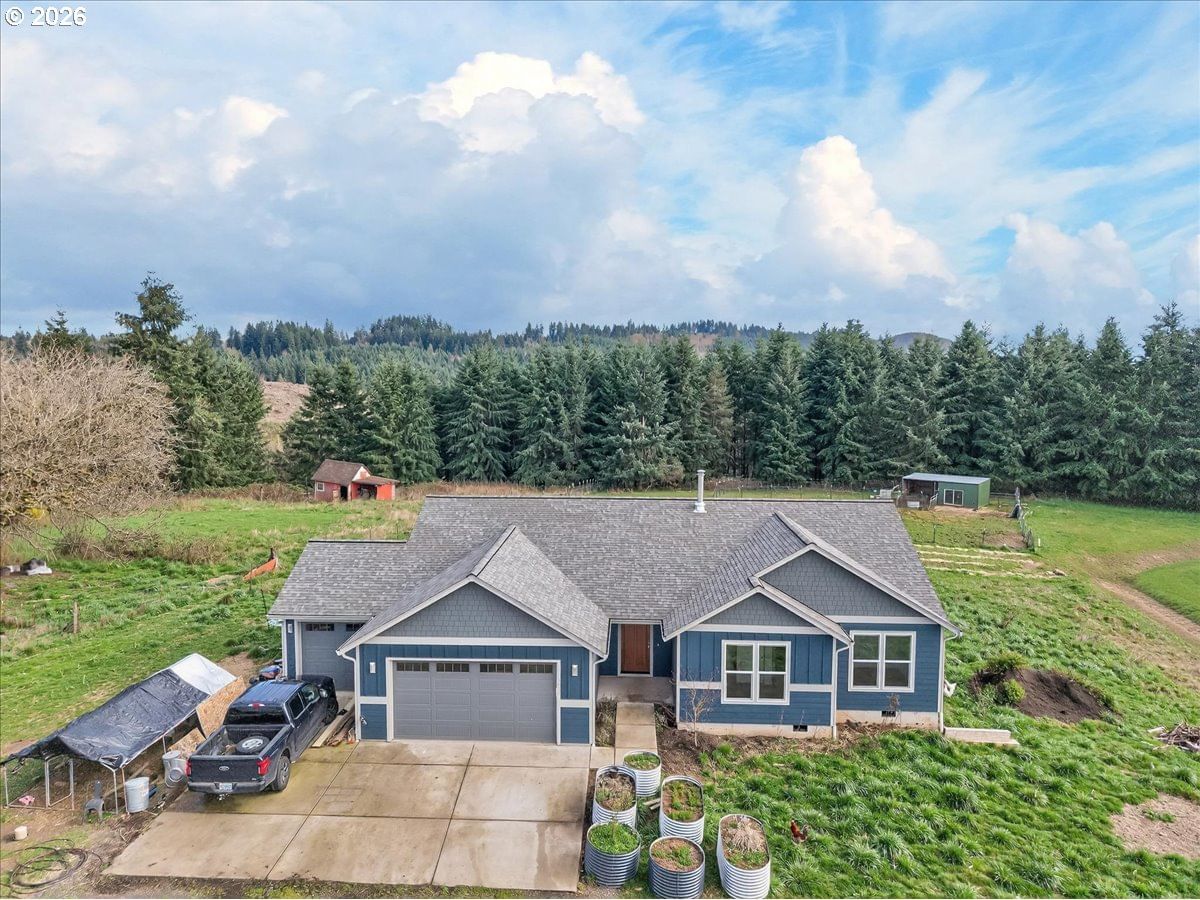 Listing photo 5 of 39, 1023 SPIRIT LAKE HWY, Castle Rock, WA, 98611