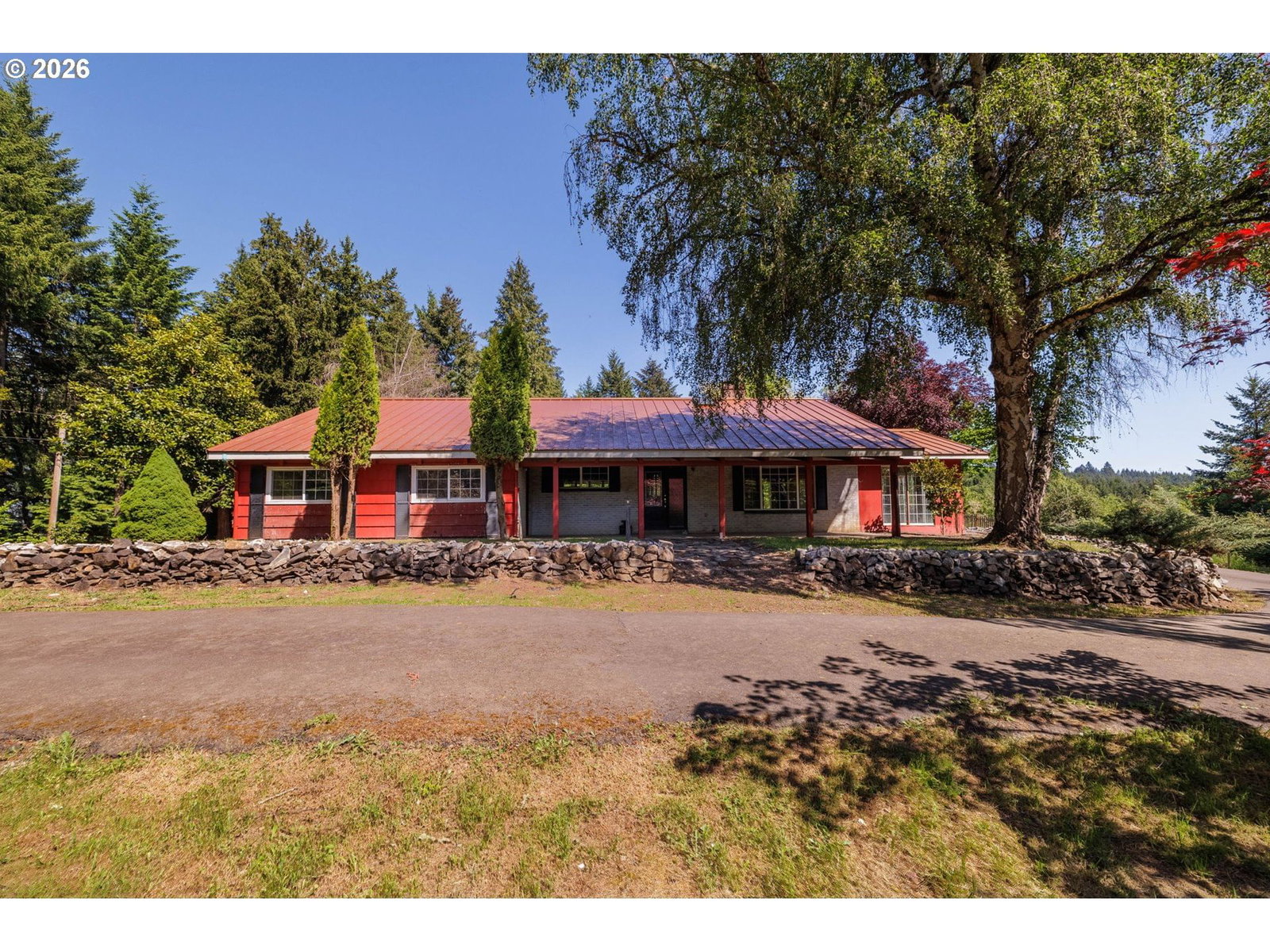 Listing photo 1 of 6