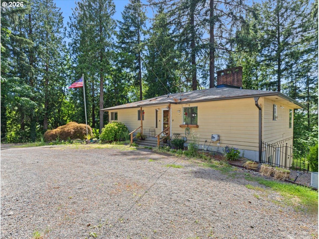 Listing photo 1 of 6