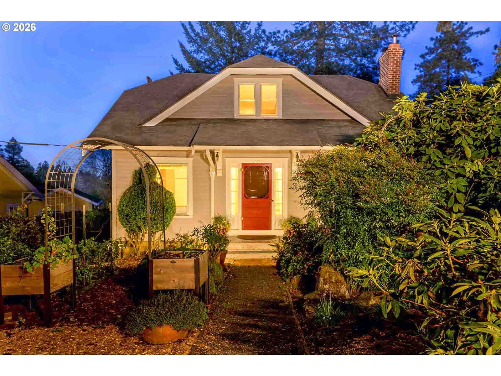 Primary listing photo, 8450 SW 37TH AVE, Portland, OR, 97219