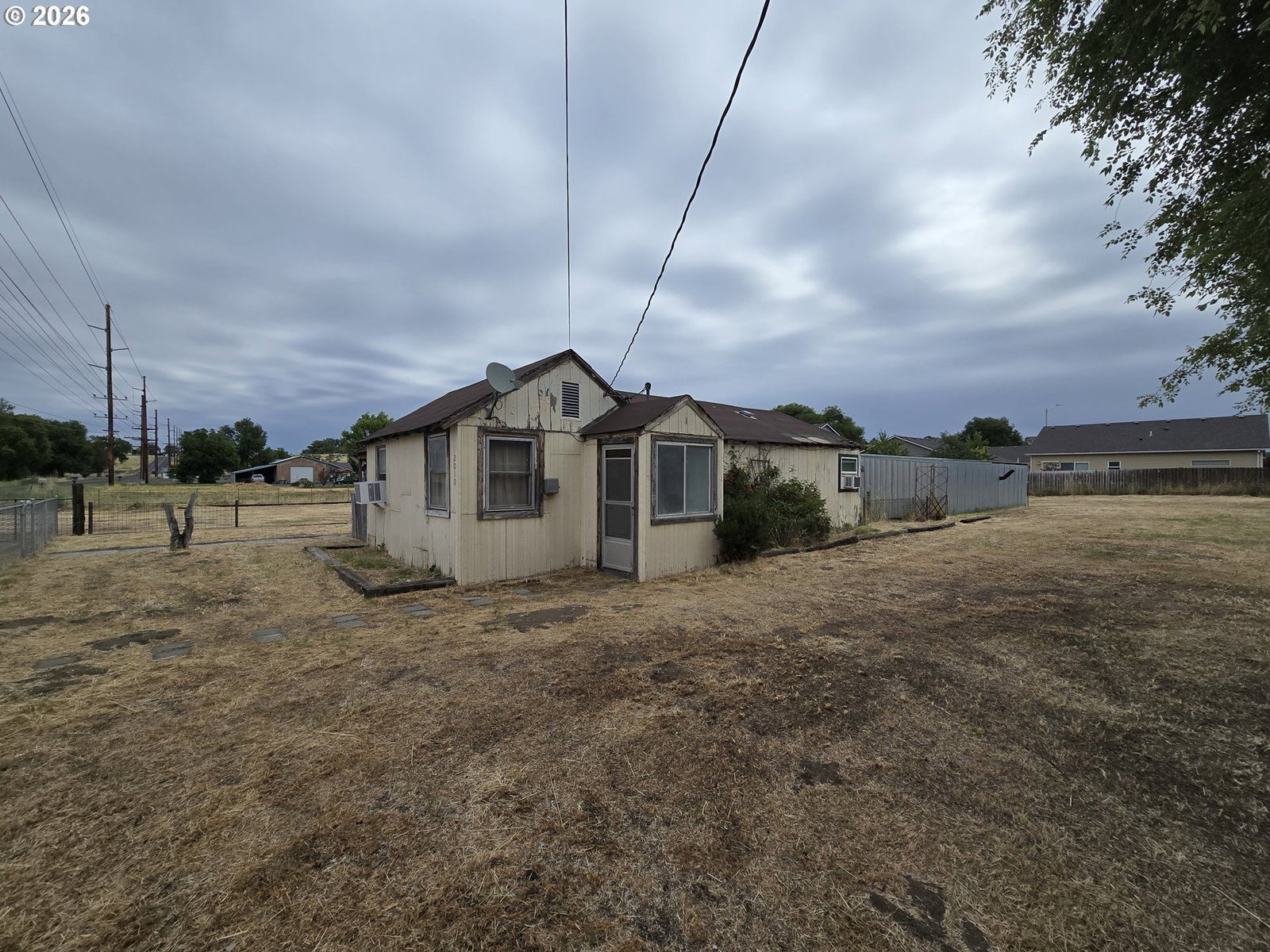 Primary listing photo, 2000 NW GEER RD, Hermiston, OR, 97838
