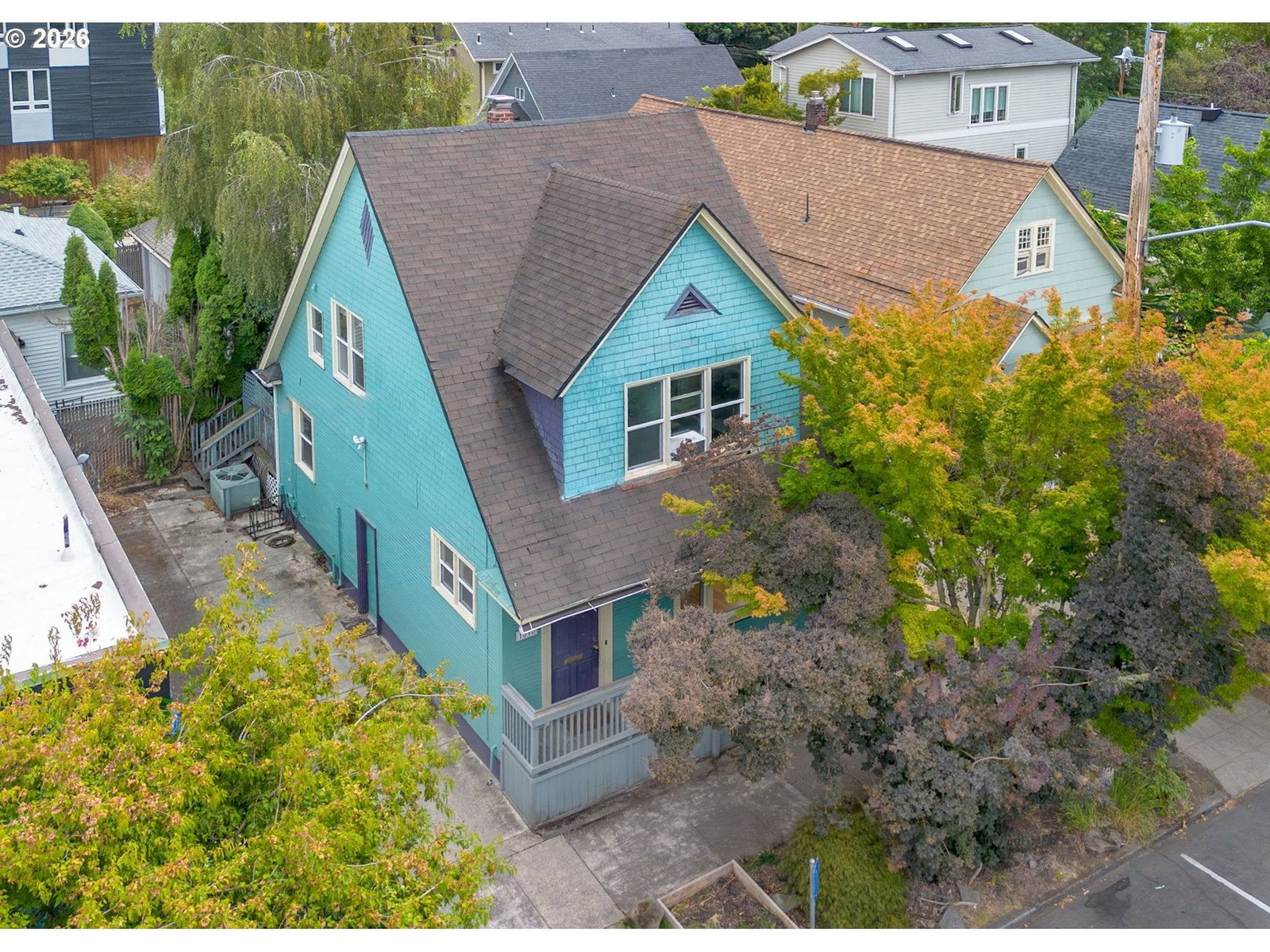 1516 SE 43RD AVE