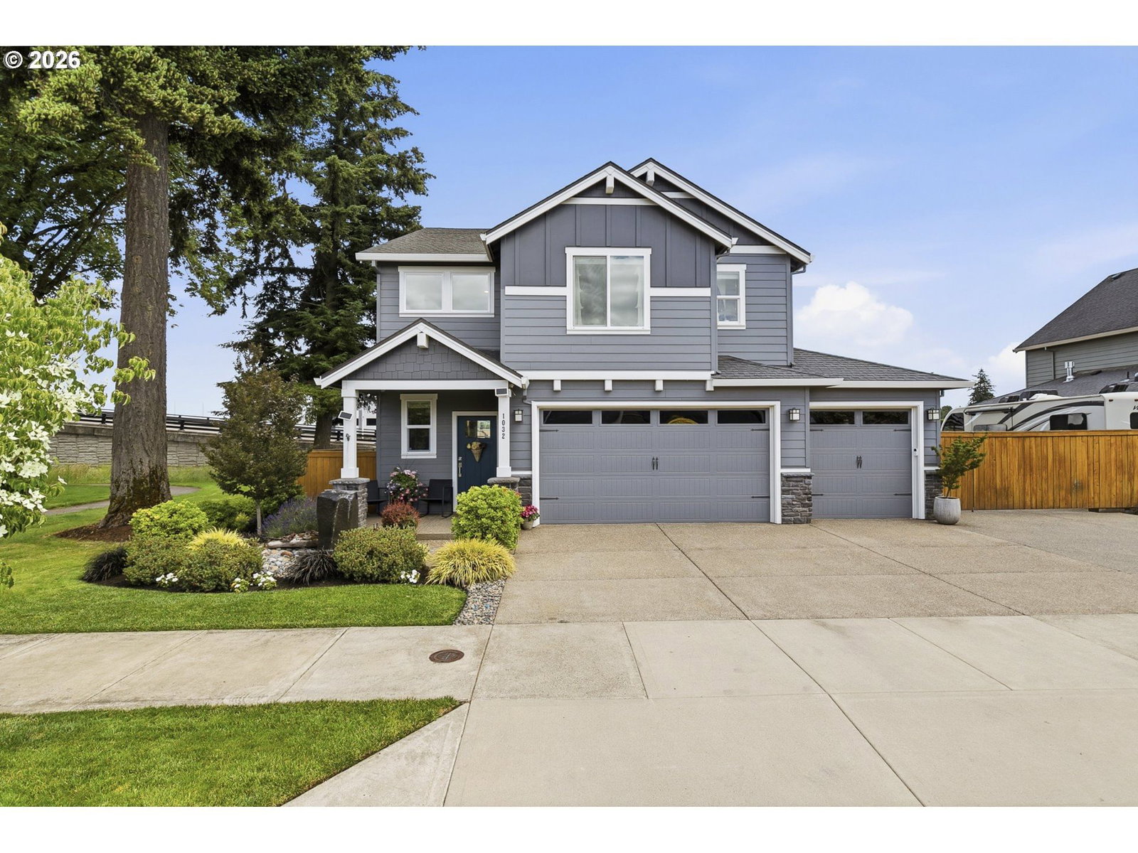 Listing photo 1 of 6