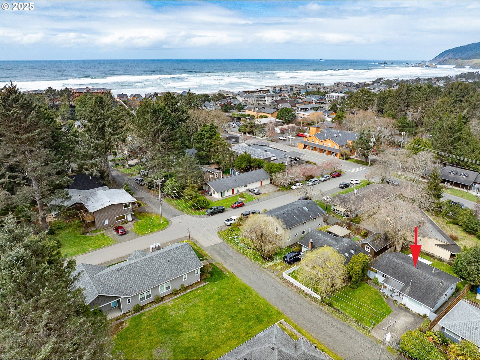 Primary listing photo, 264 ELLIOTT WAY, Cannon Beach, OR, 97110