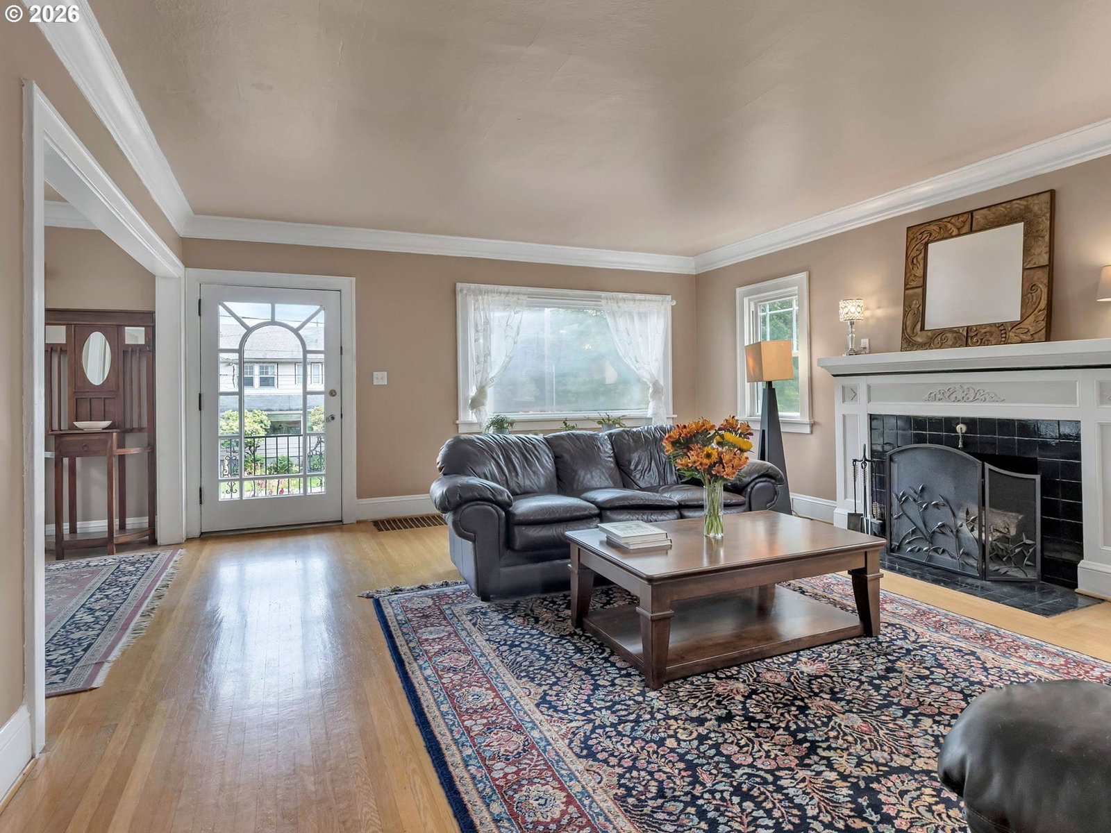 Listing photo 4 of 27, 3947 SE STARK ST, Portland, OR, 97035