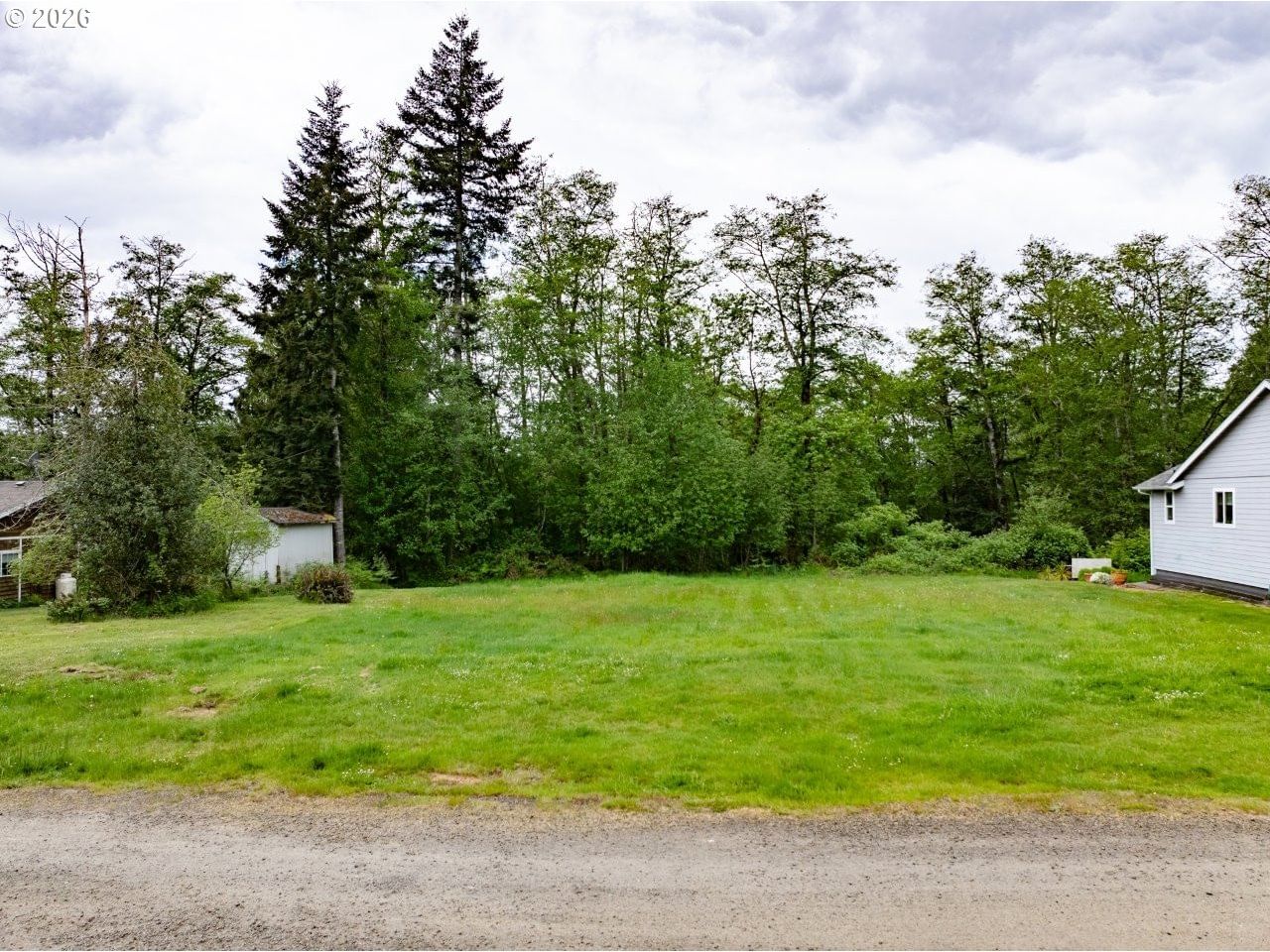 Listing photo 1 of 6