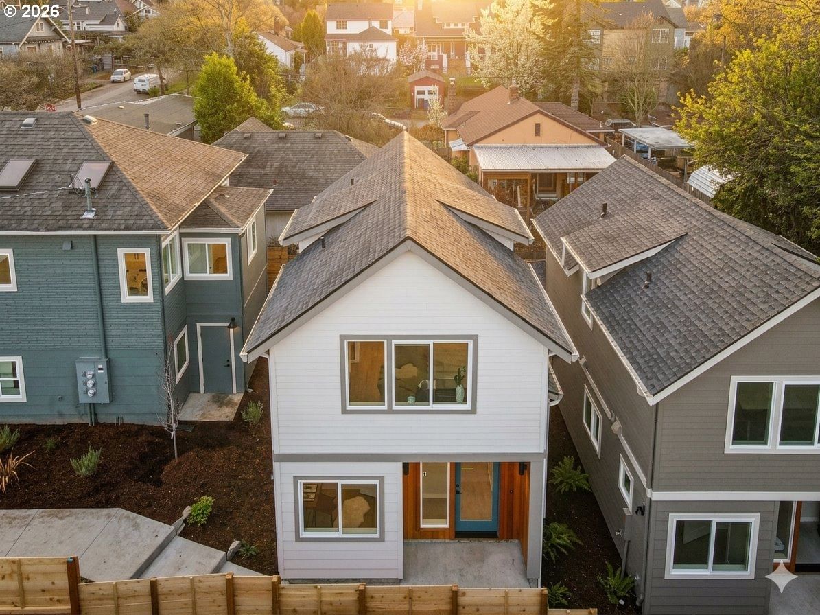 Primary listing photo, 1123 SE Rhone ST #B, Portland, OR, 97202