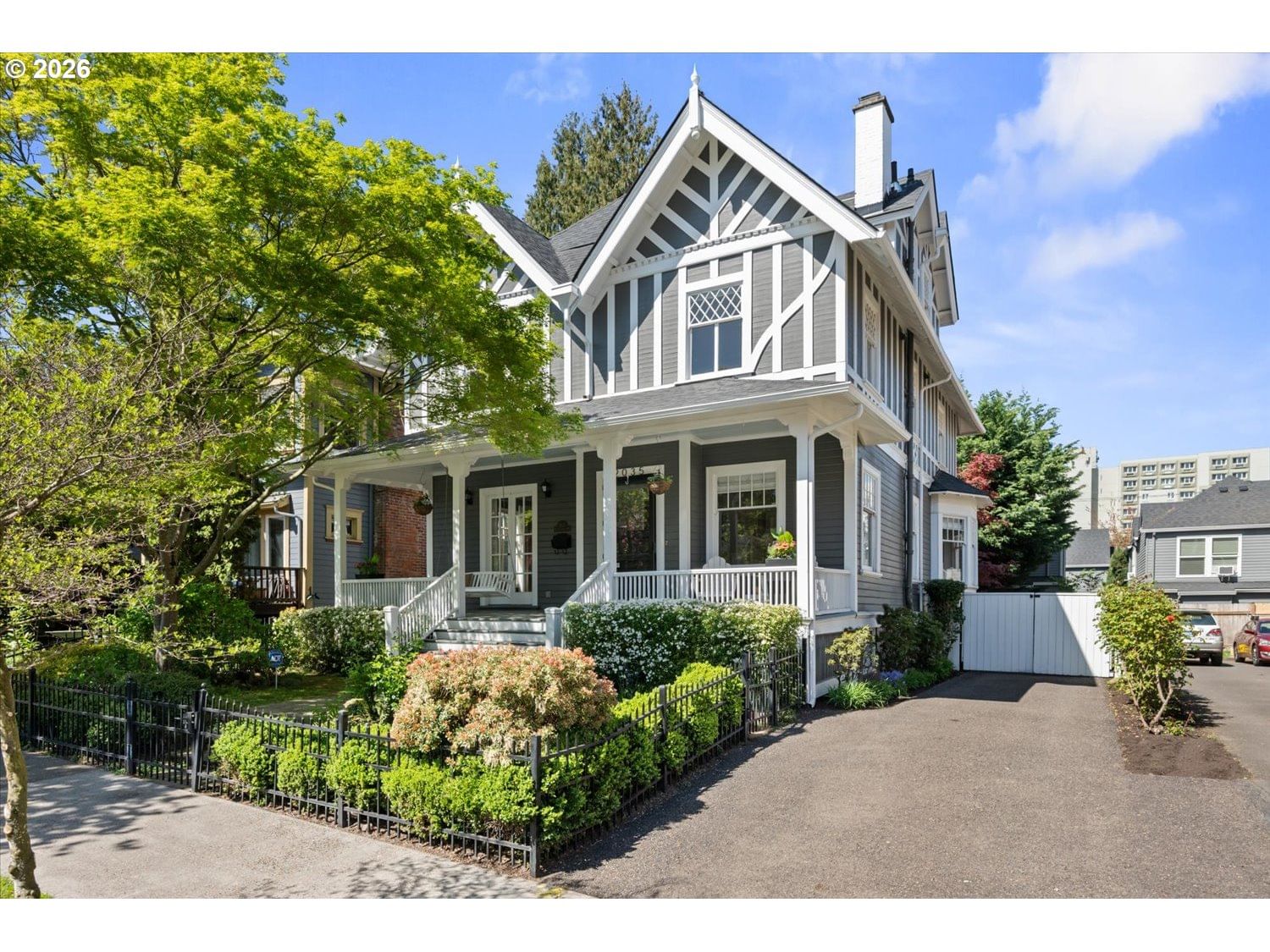 Primary listing photo, 2035 NW KEARNEY ST, Portland, OR, 97209