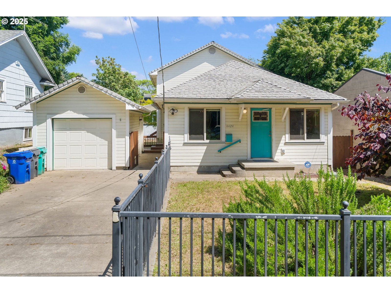 Primary listing photo, 4424 SE 36TH PL, Portland, OR, 97202