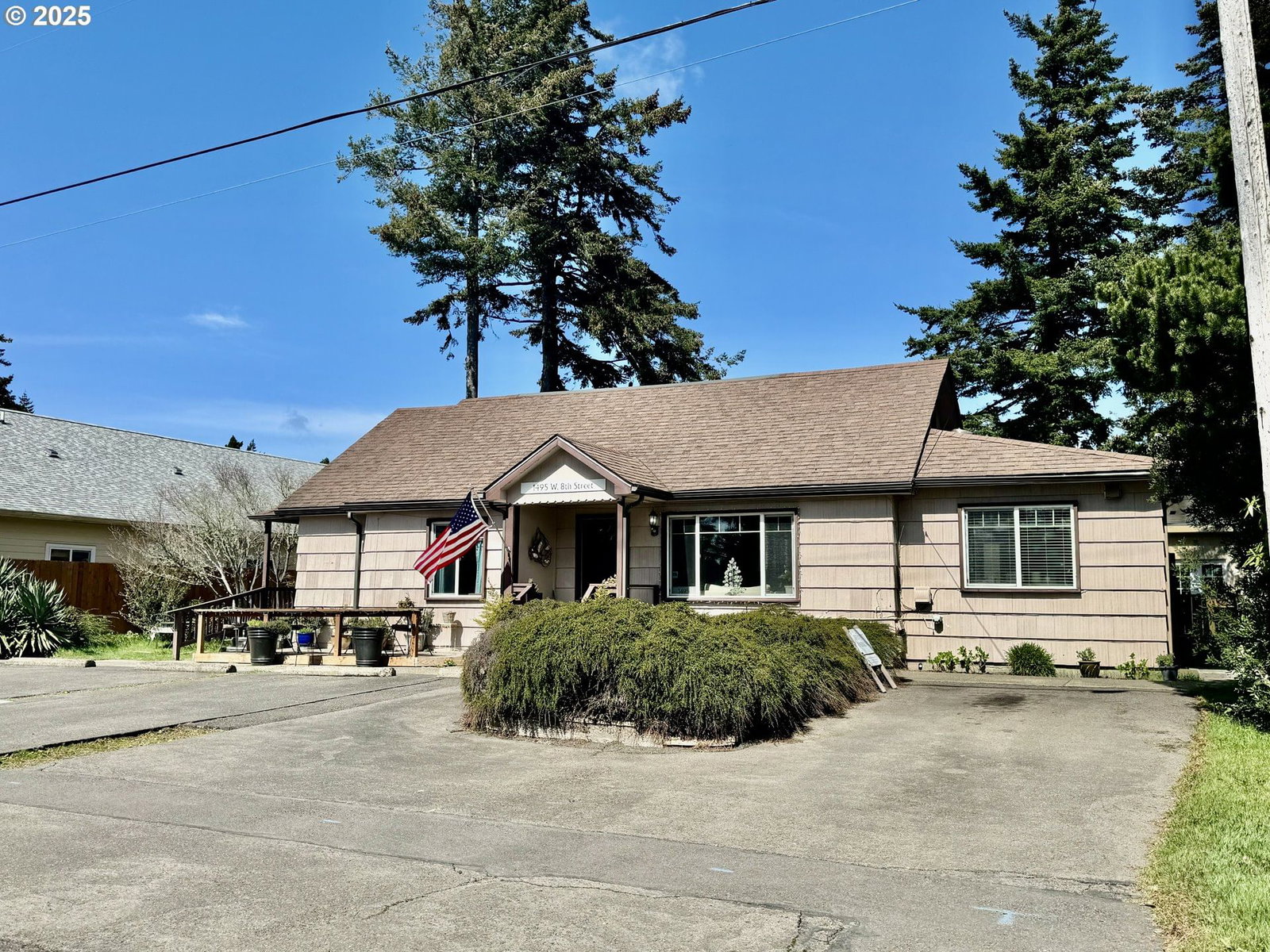 Primary listing photo, 1495 8TH ST, Florence, OR, 97439