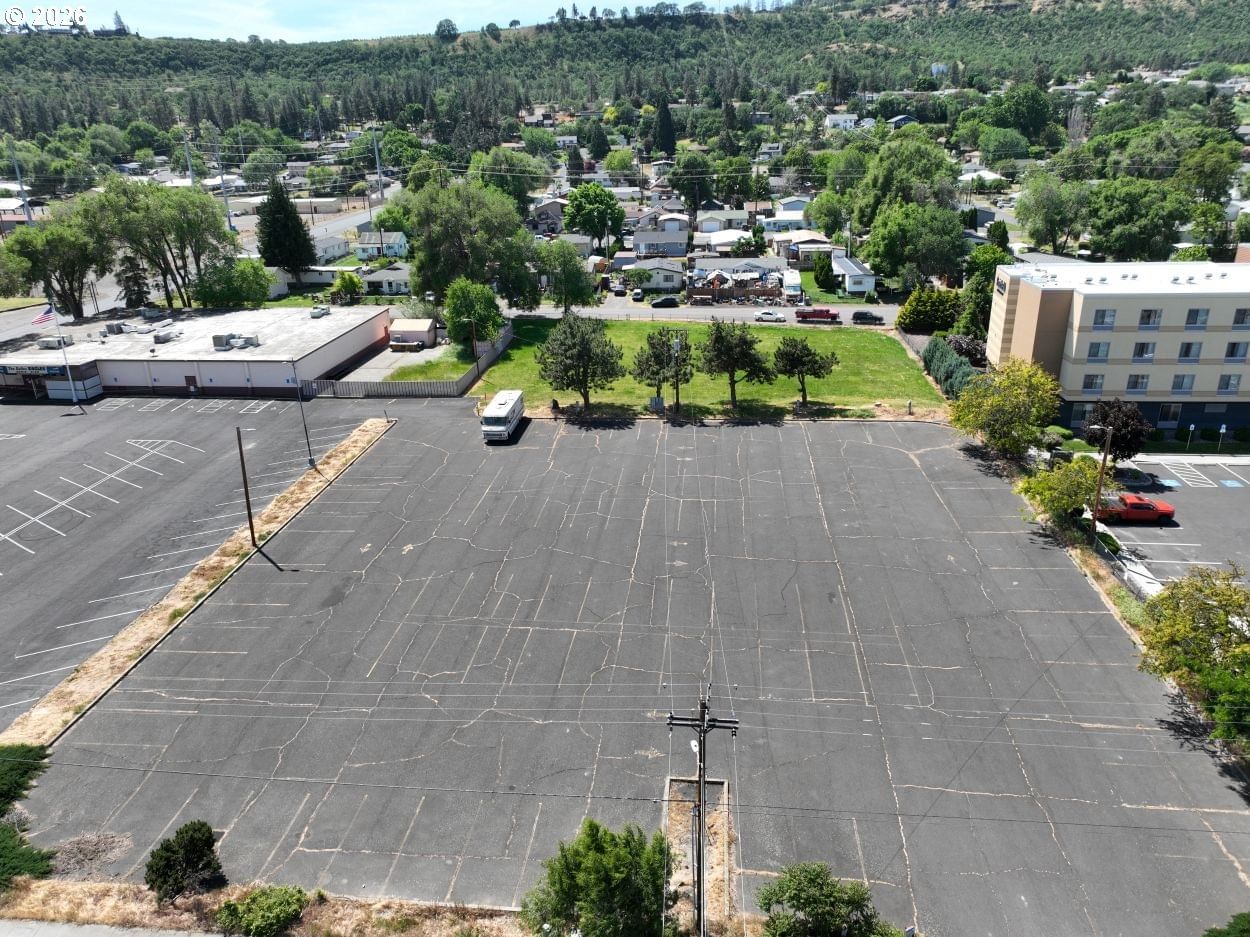 Primary listing photo, W 7th ST, The Dalles, OR, 97058