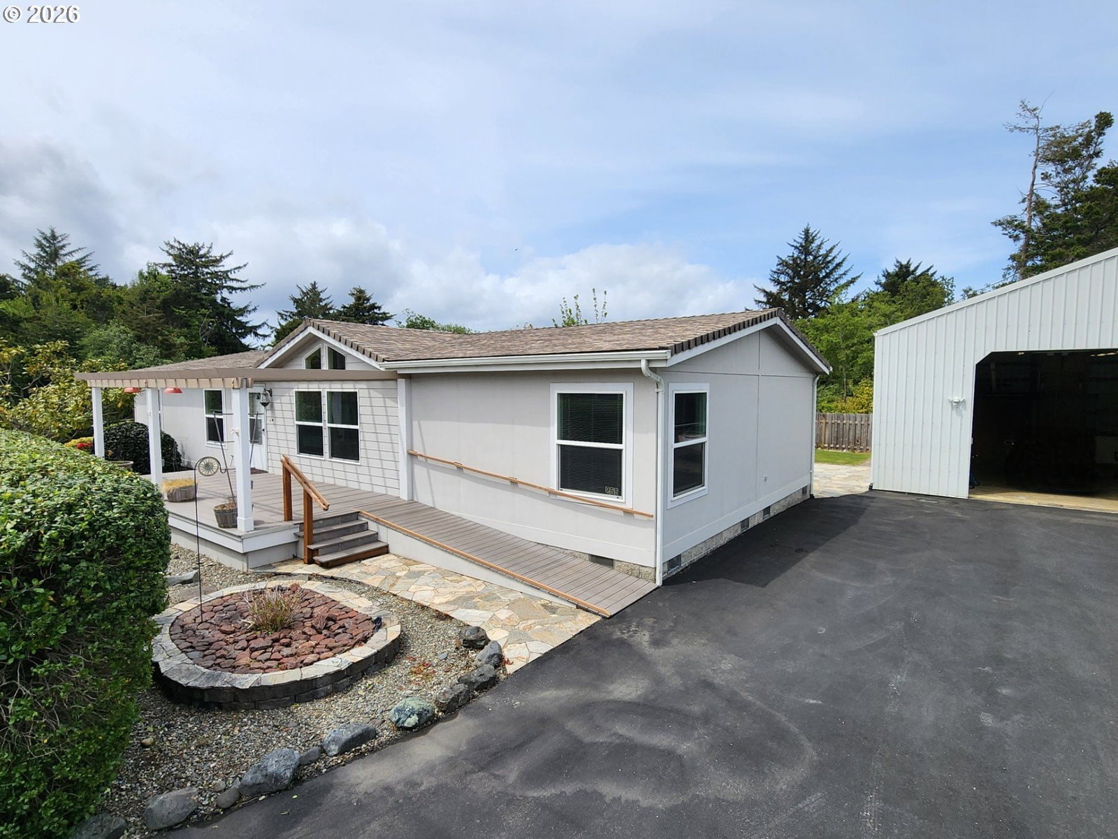 Primary listing photo, 255 SE 15TH ST, Bandon, OR, 97411