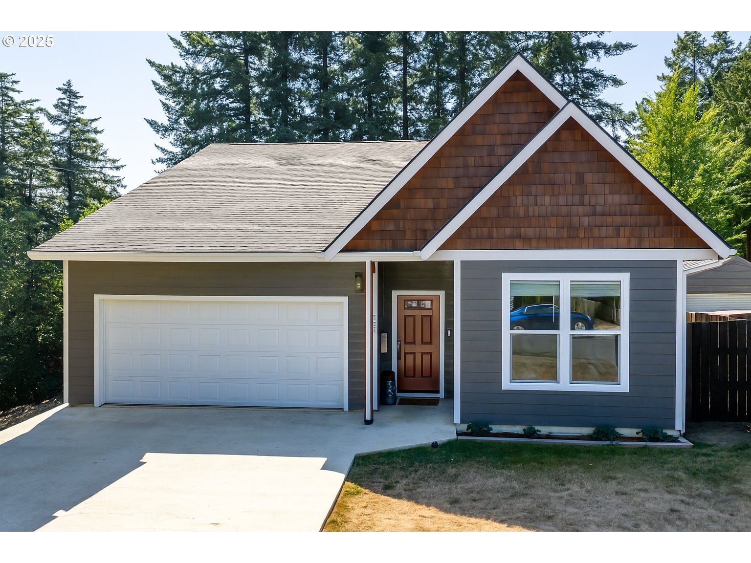 Primary listing photo, 547 W 4TH ST, Coquille, OR, 97423