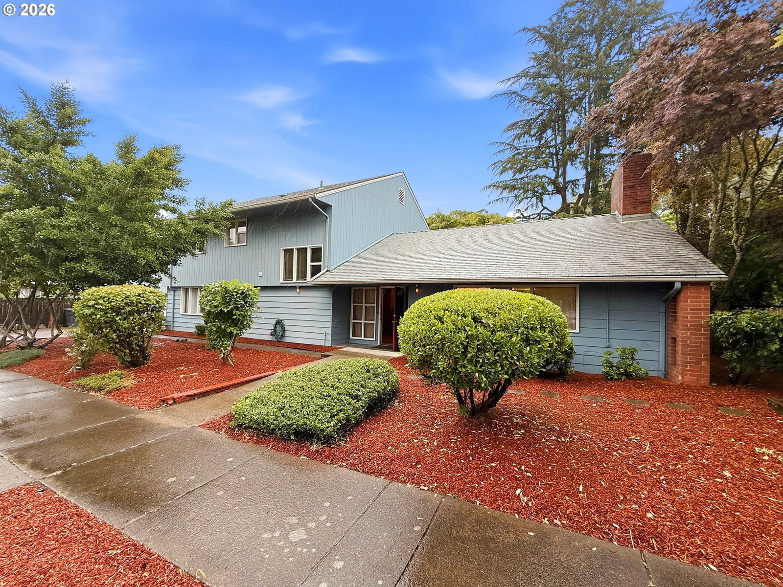 Listing photo 1 of 6