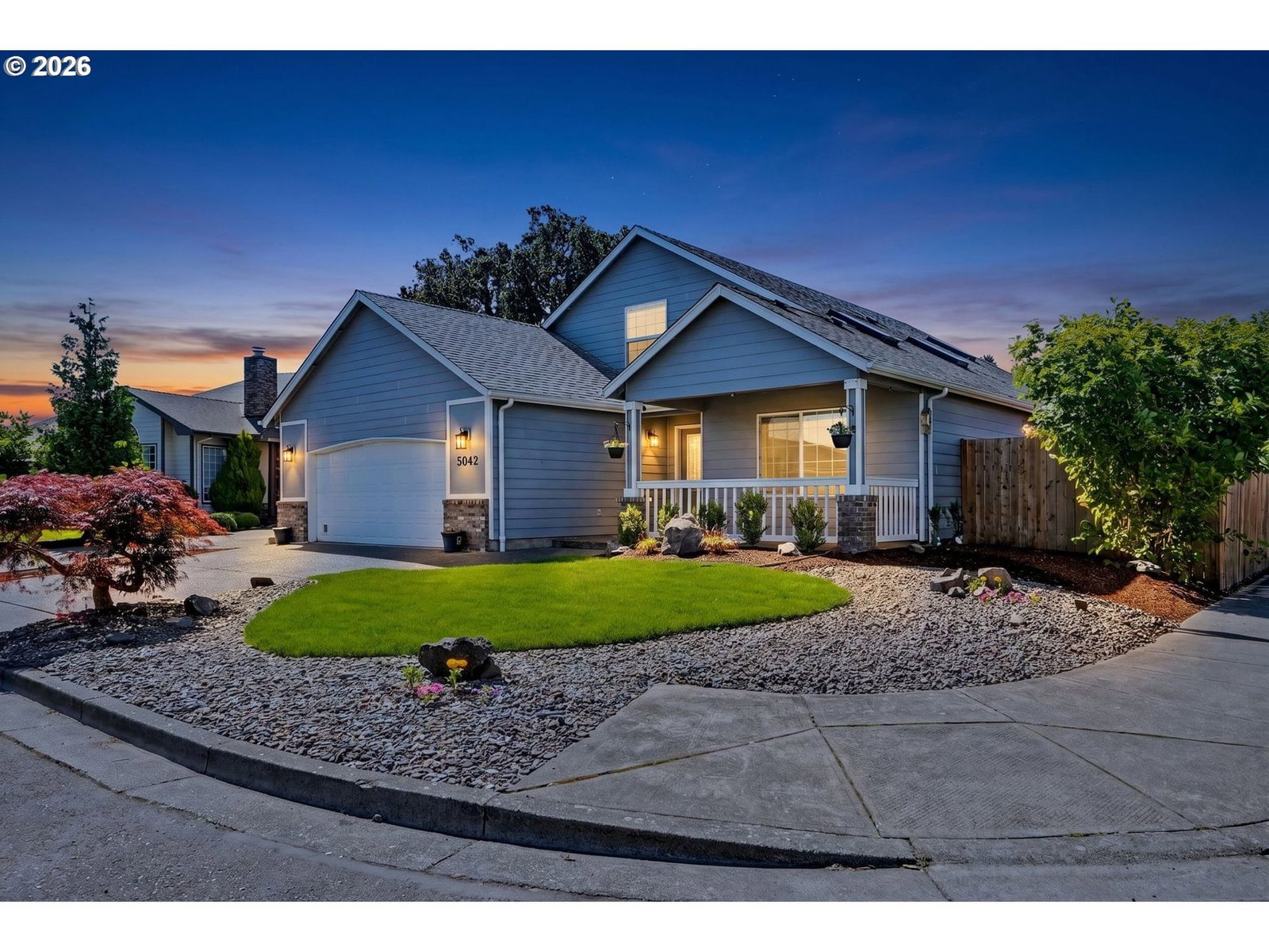 Listing photo 1 of 6