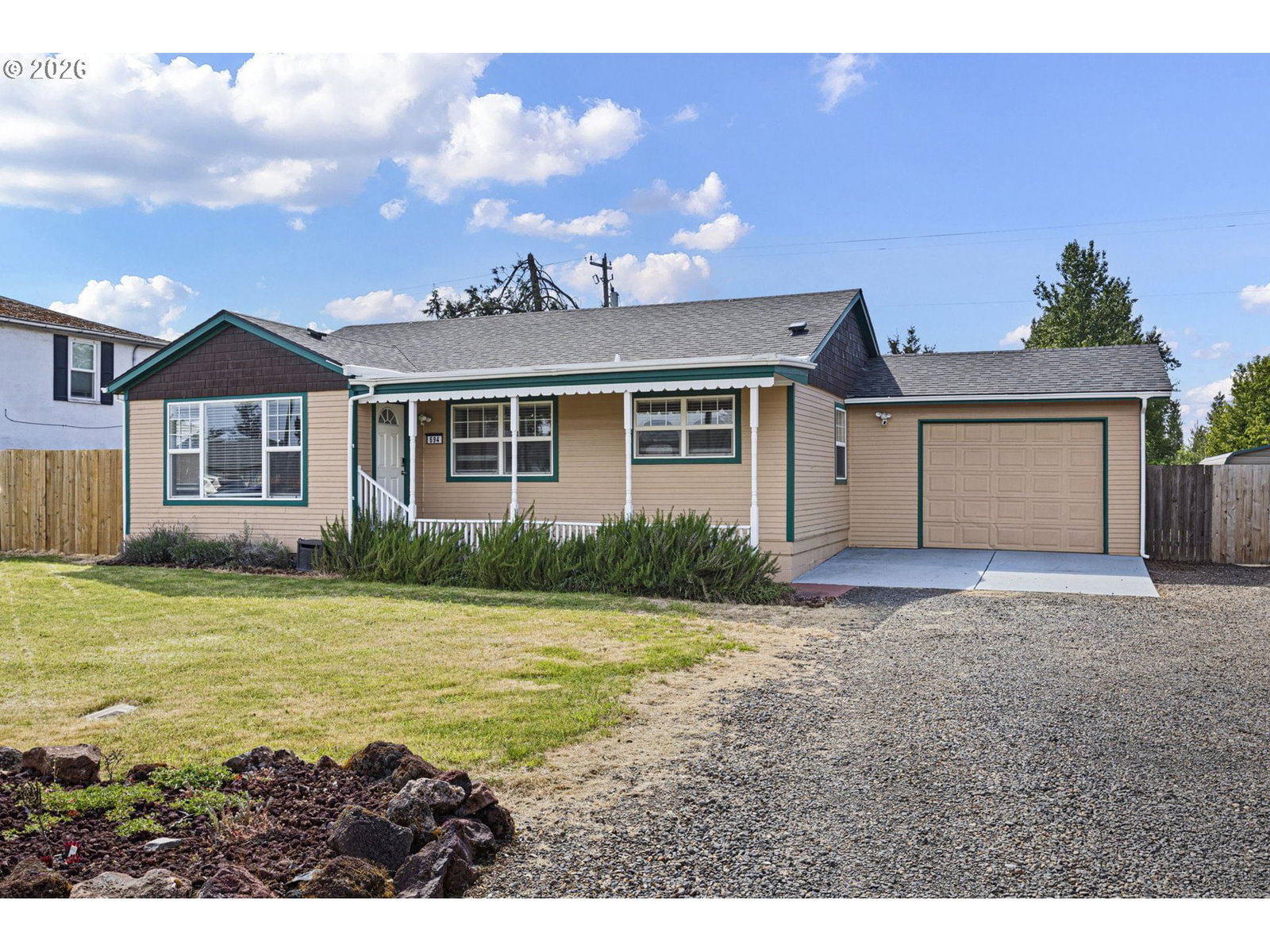 Primary listing photo, 694 32ND ST, Springfield, OR, 97478