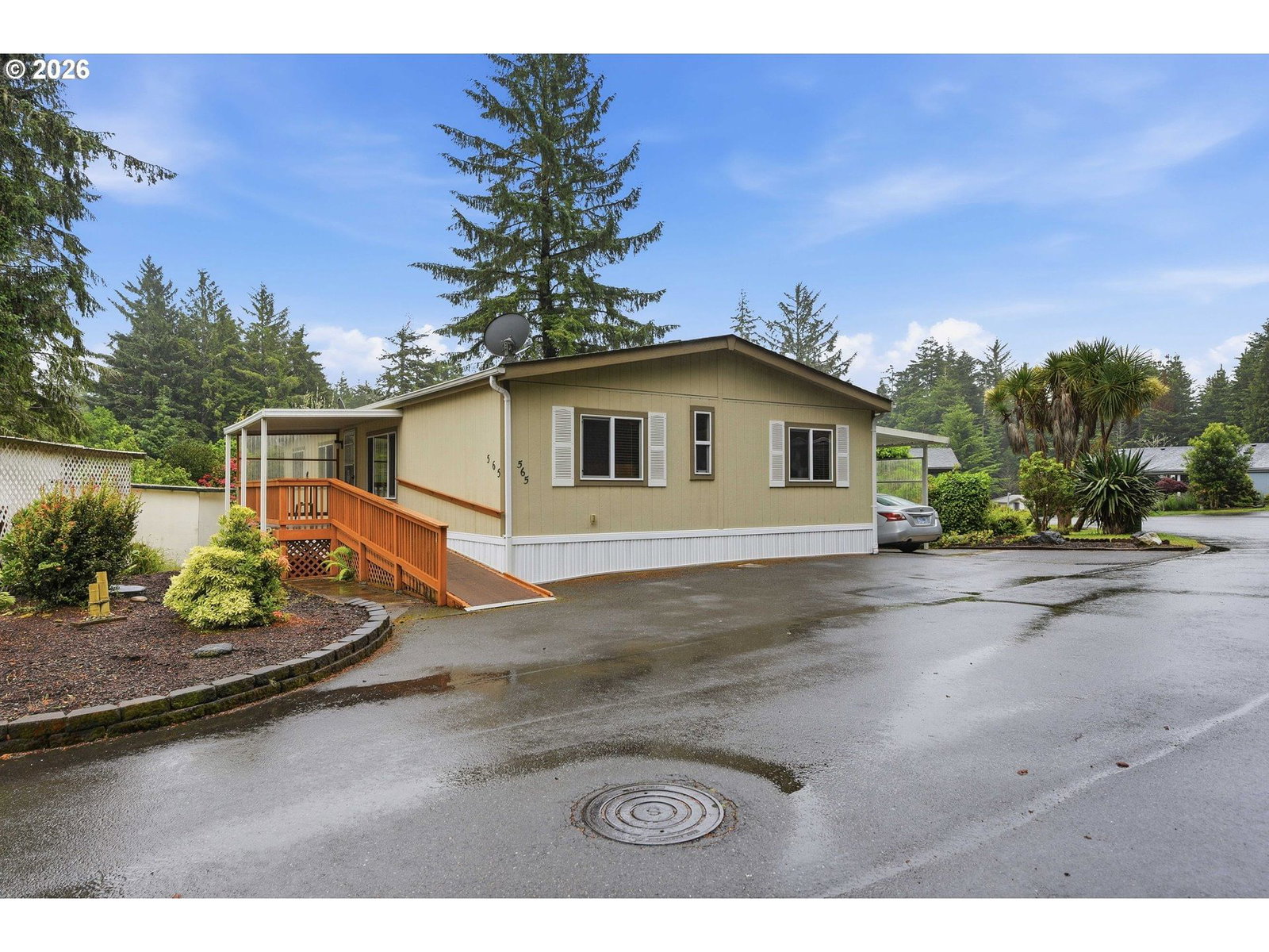 Primary listing photo, 565 SHOREPINES AVE, Coos Bay, OR, 97420