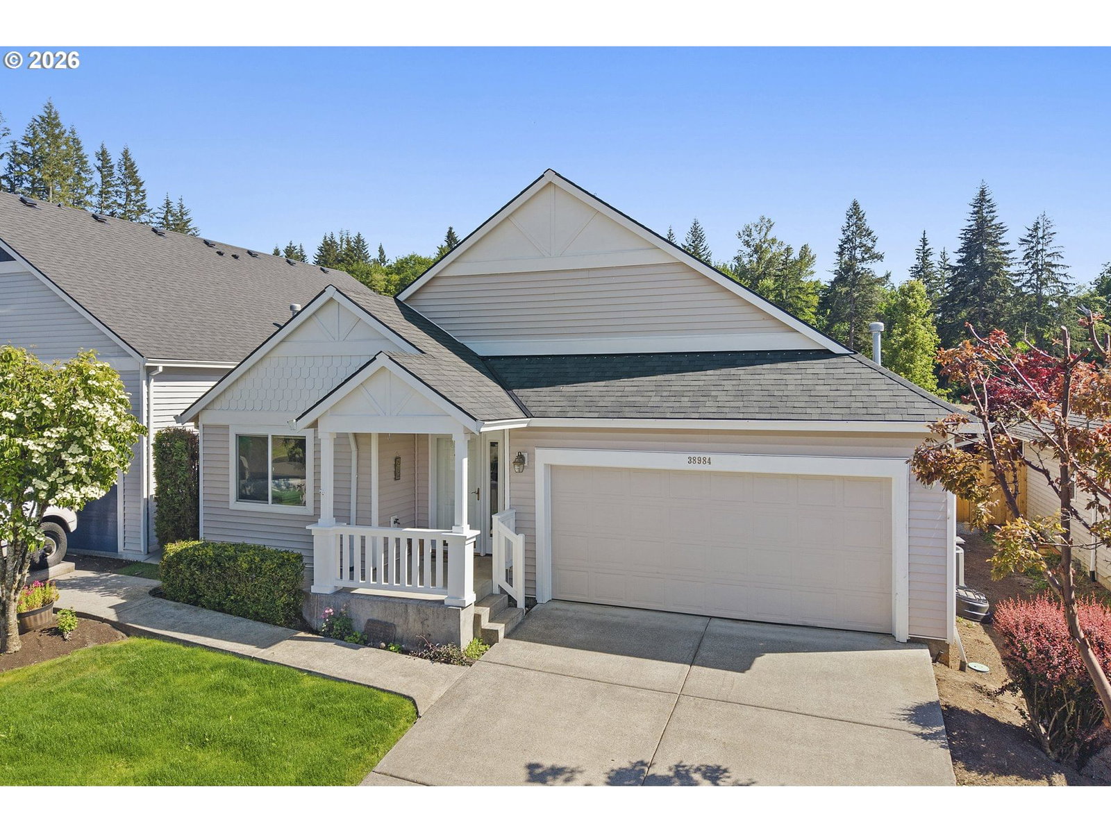Listing photo 1 of 6