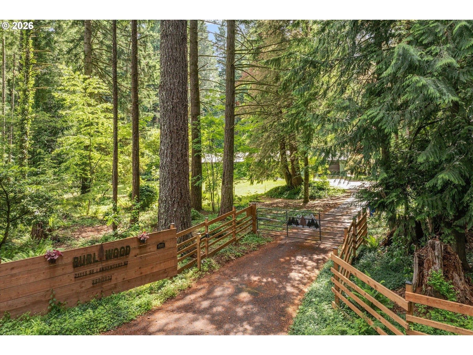 Listing photo 1 of 6