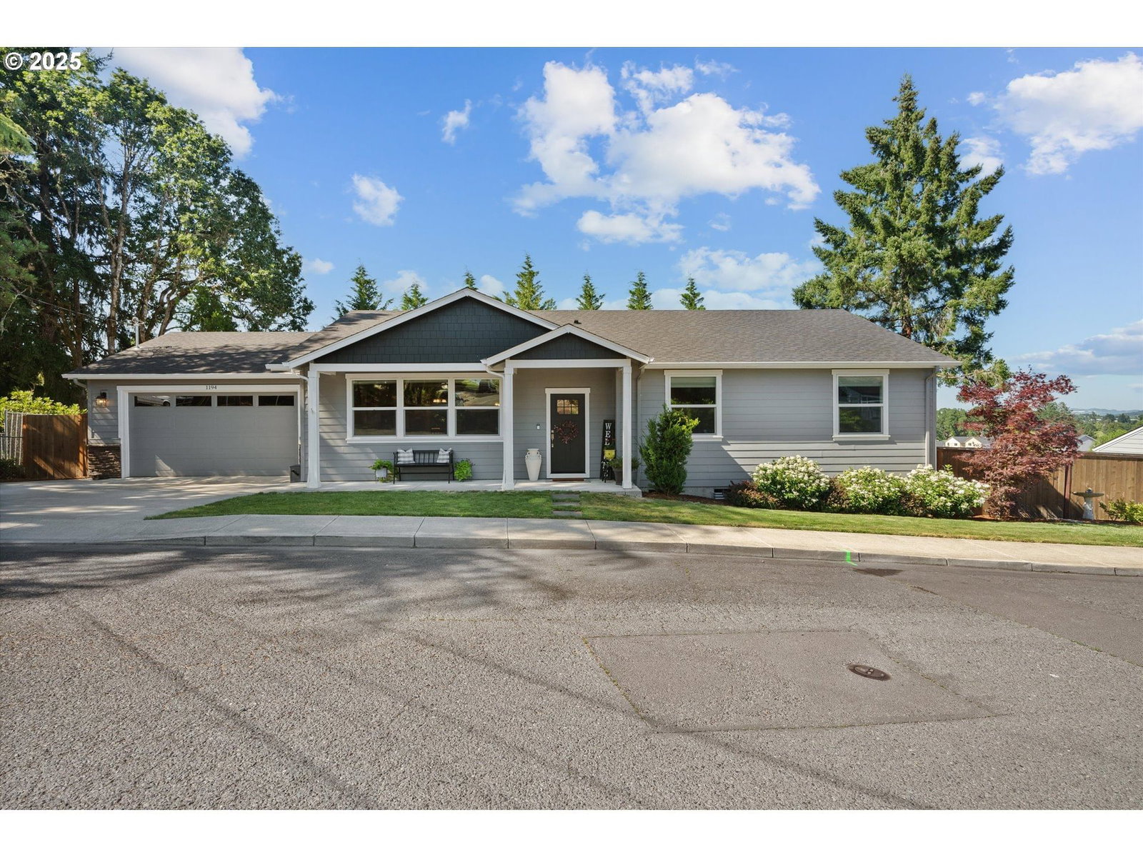 Primary listing photo, 1194 SW MAPLE ST, Dallas, OR, 97338