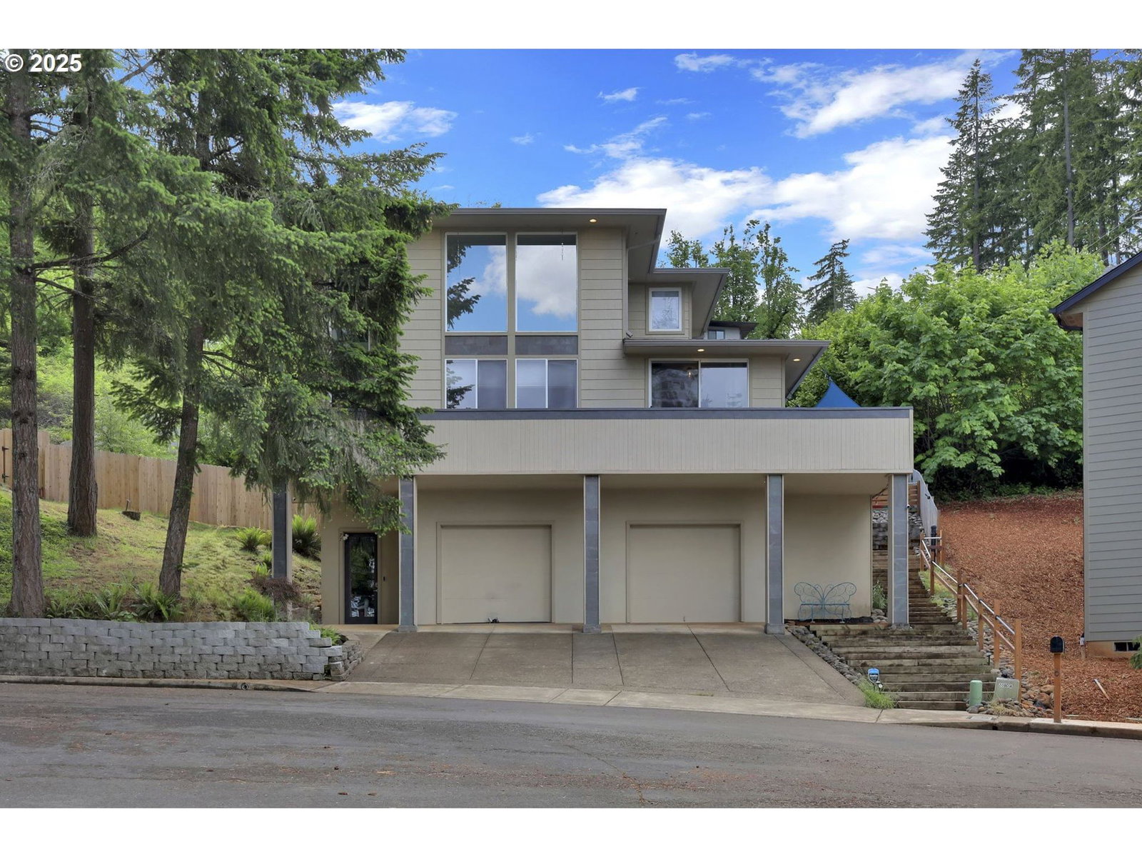 Primary listing photo, 77 BANGLE CT, Cottage Grove, OR, 97424