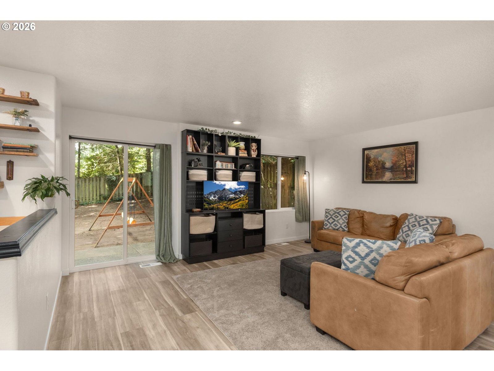 Listing photo 4 of 27, 5098 NE SCHOELER CIR, Hillsboro, OR, 97124