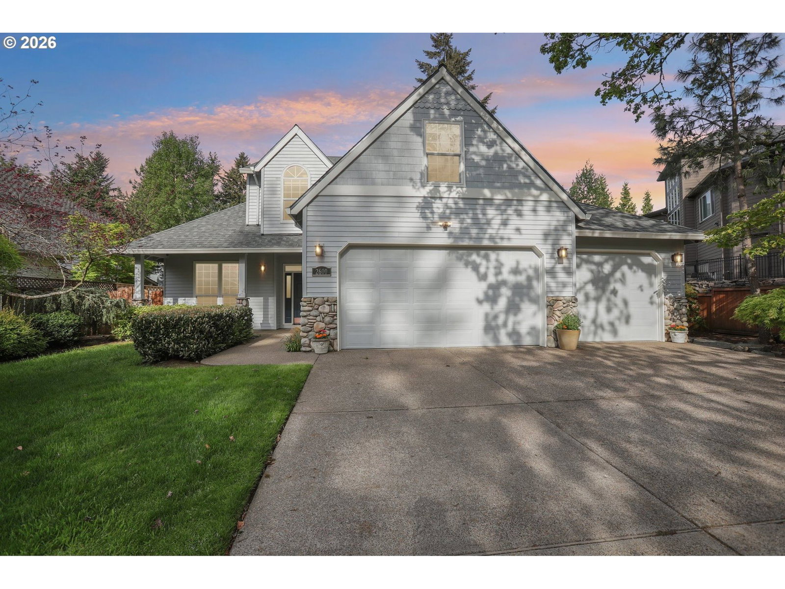 Primary listing photo, 2600 COEUR D ALENE DR, West Linn, OR, 97068