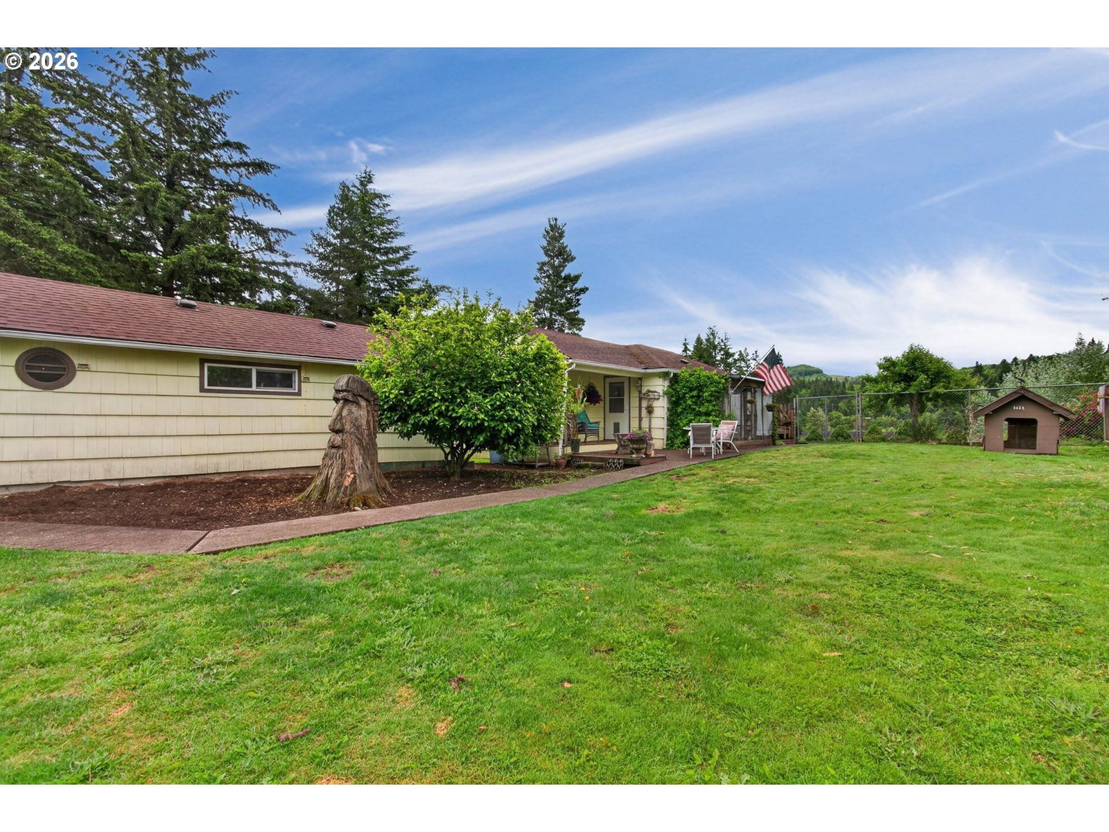 Listing photo 1 of 6