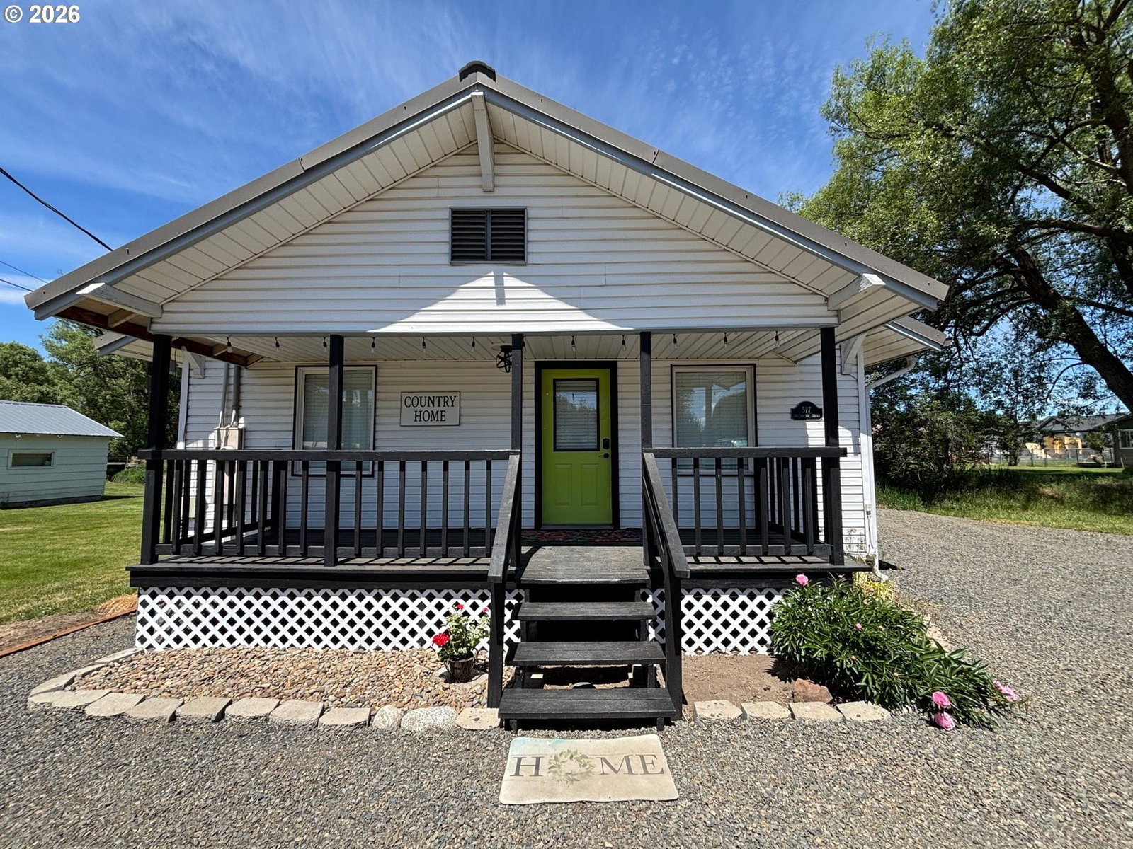 Listing photo 1 of 6