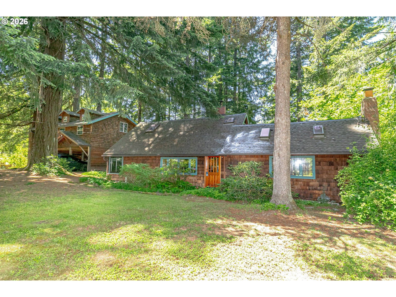Listing photo 1 of 6