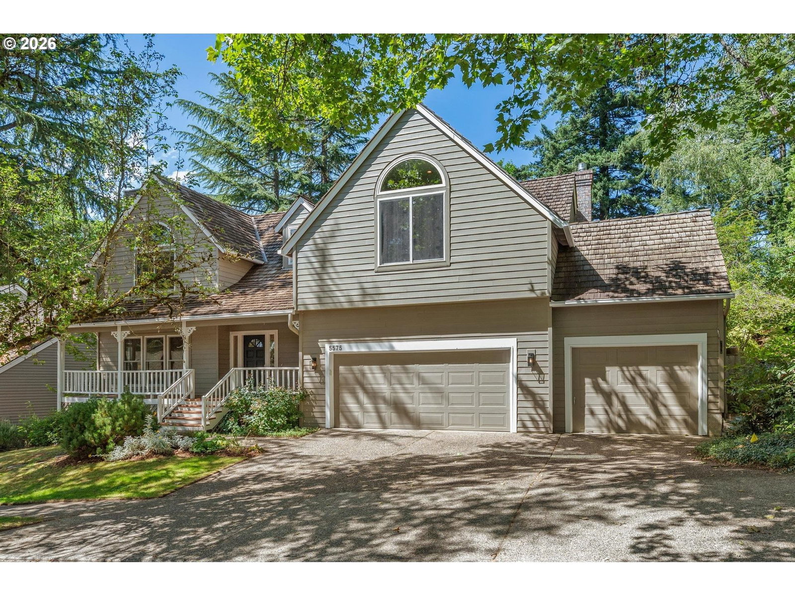 Primary listing photo, 5575 SUNCREEK DR, Lake Oswego, OR, 97035