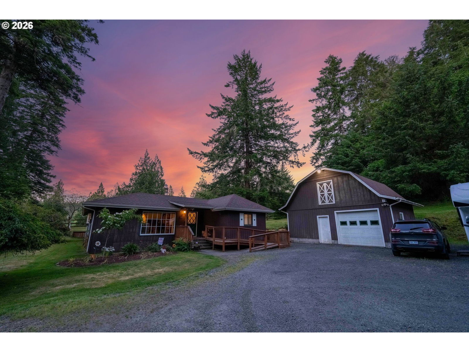Listing photo 1 of 6