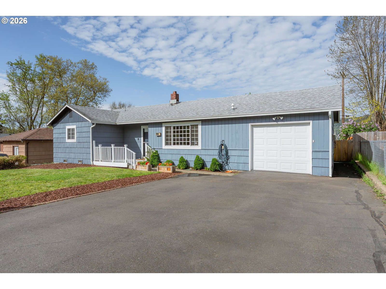 Primary listing photo, 3058 NE FOLLETT ST, Roseburg, OR, 97470