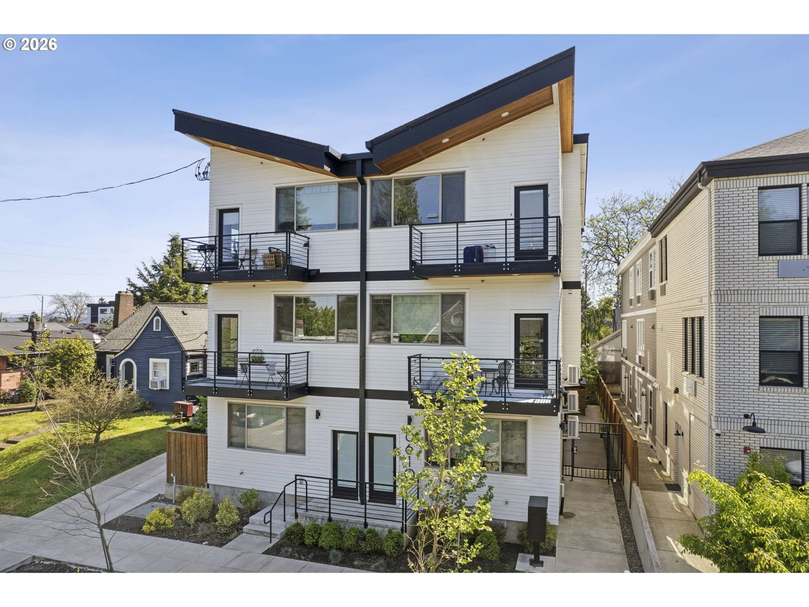 6610 N GREENWICH AVE #5