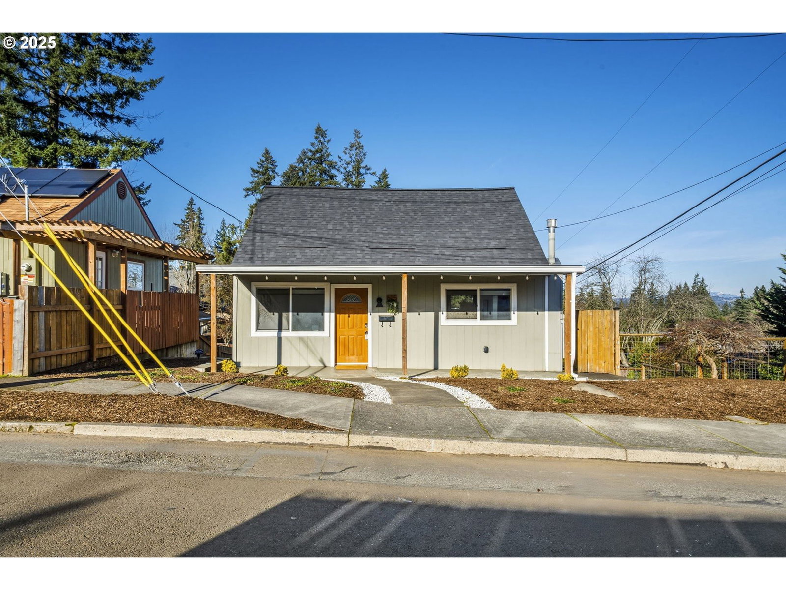 Primary listing photo, 615 MOUNT HOOD ST, Oregon City, OR, 97045