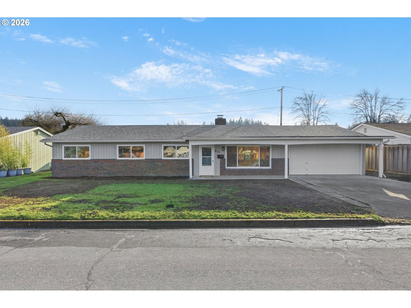 Primary listing photo, 810 E 37th AVE, Eugene, OR, 97405