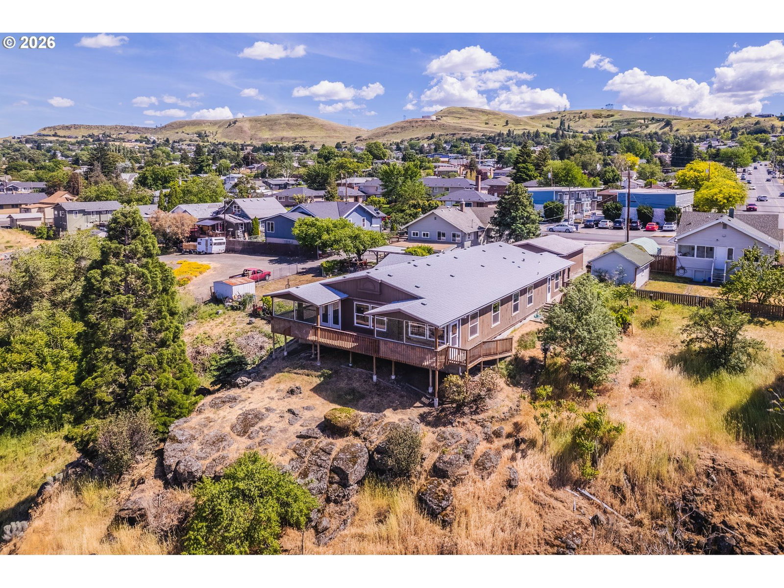 Primary listing photo, 1631 E 9TH ST, The Dalles, OR, 97058